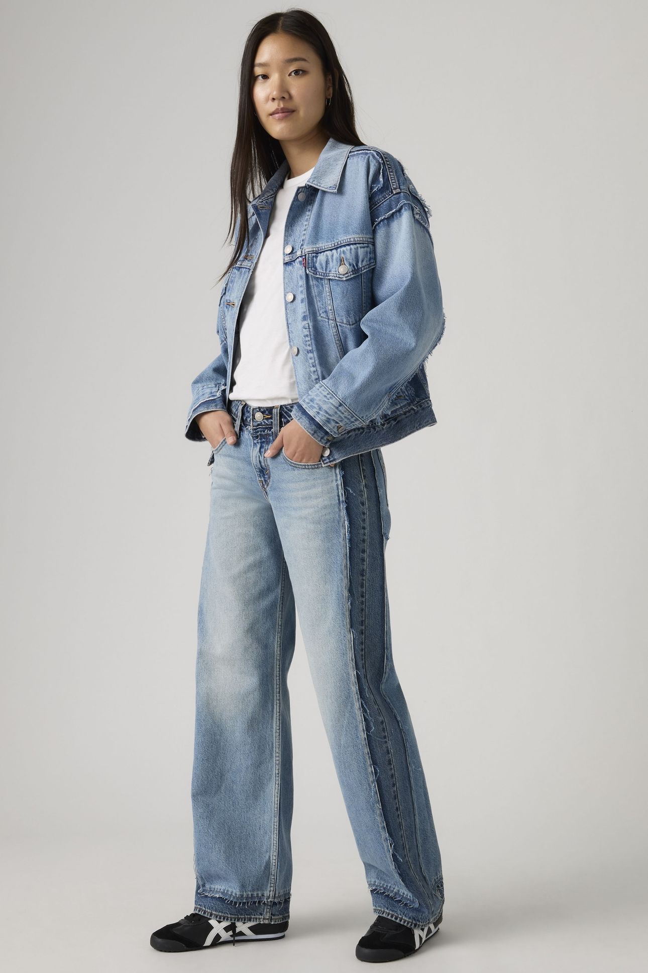 LOW LOOSE DECON JEANS 2
