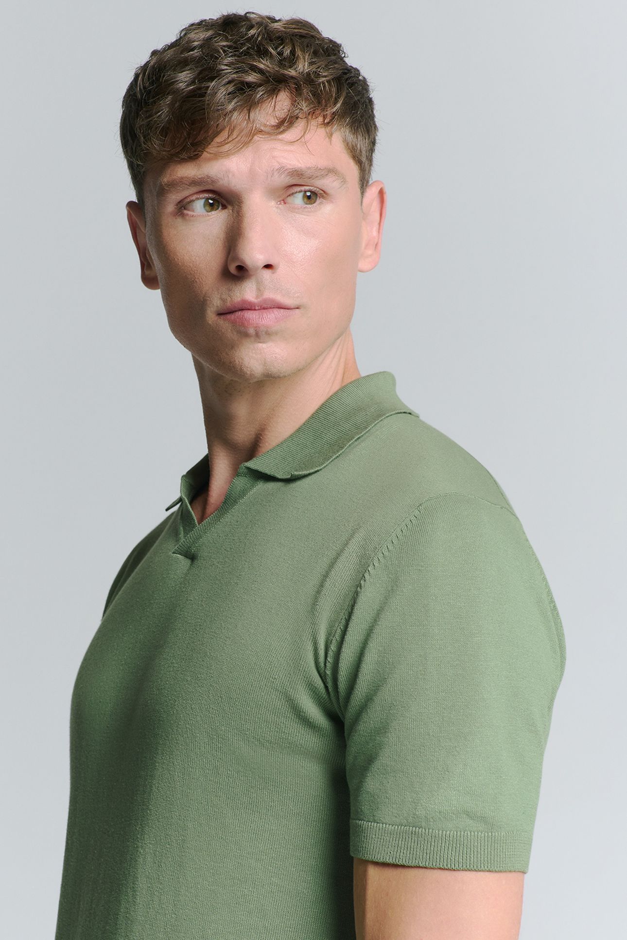 PULLOVER SHORT SLEEVE POLO V SOLID GREEN 4