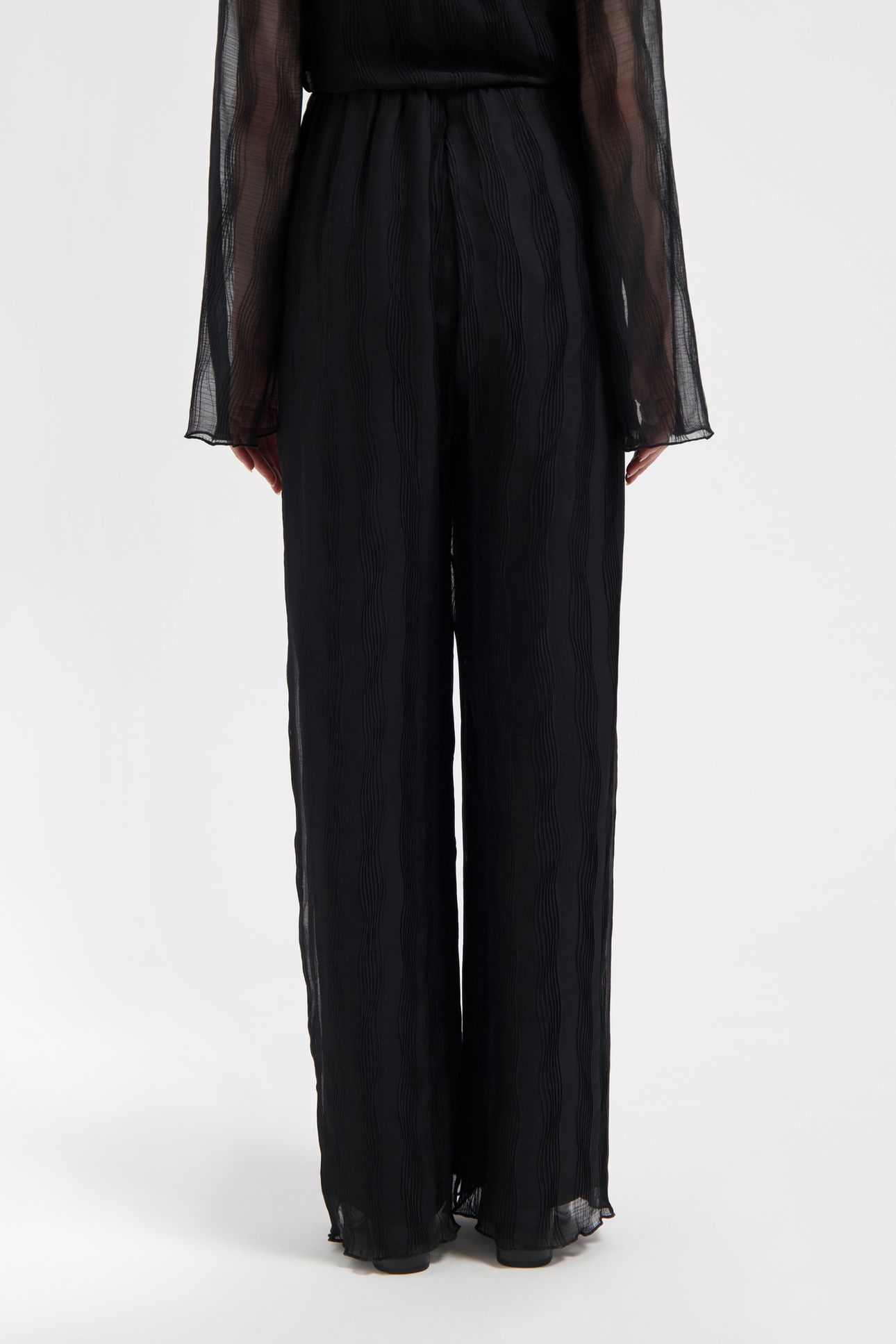 NOUS SOMMES LABELS – TESS PLISSE PANTS BLACK 2