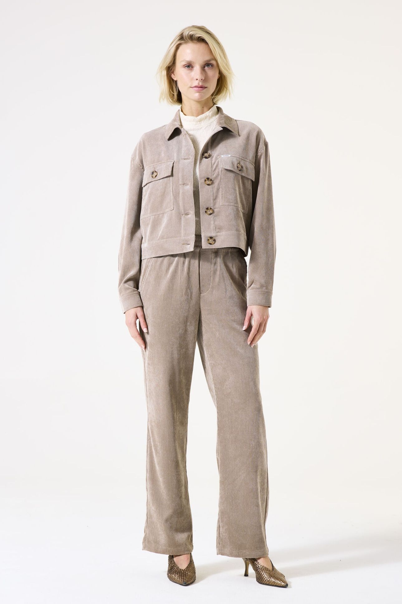 LADIES JACKET TAUPE 2