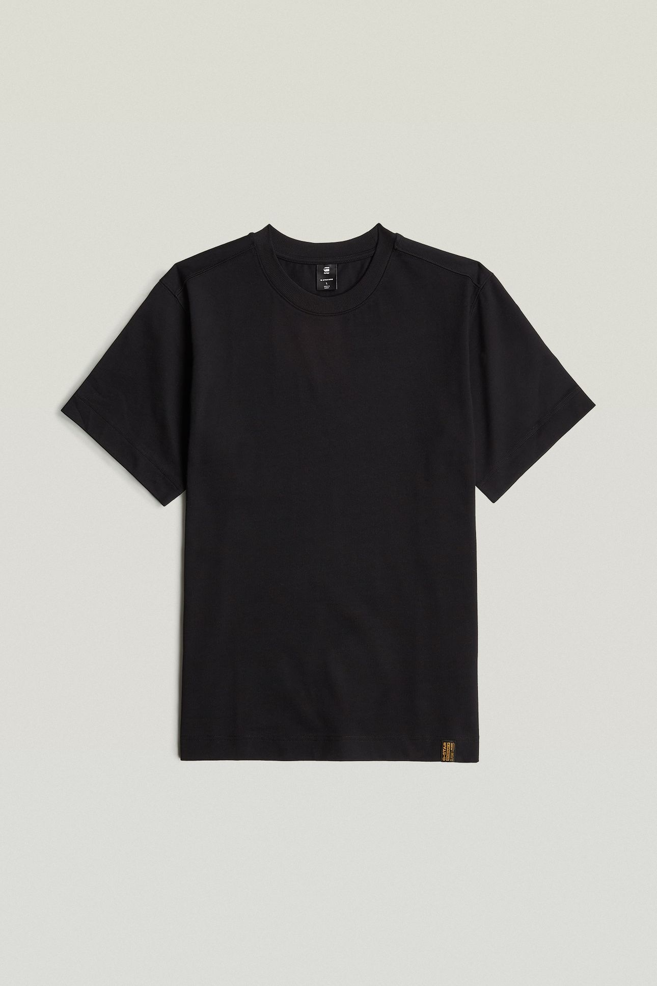 ESSENTIAL R T BLACK 5