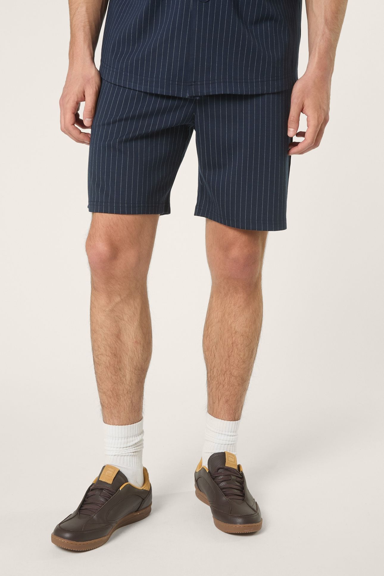 LUCCA REGULAR PINSTRIPED SHORTS BLACK IRIS / EGRET STRIPED 1
