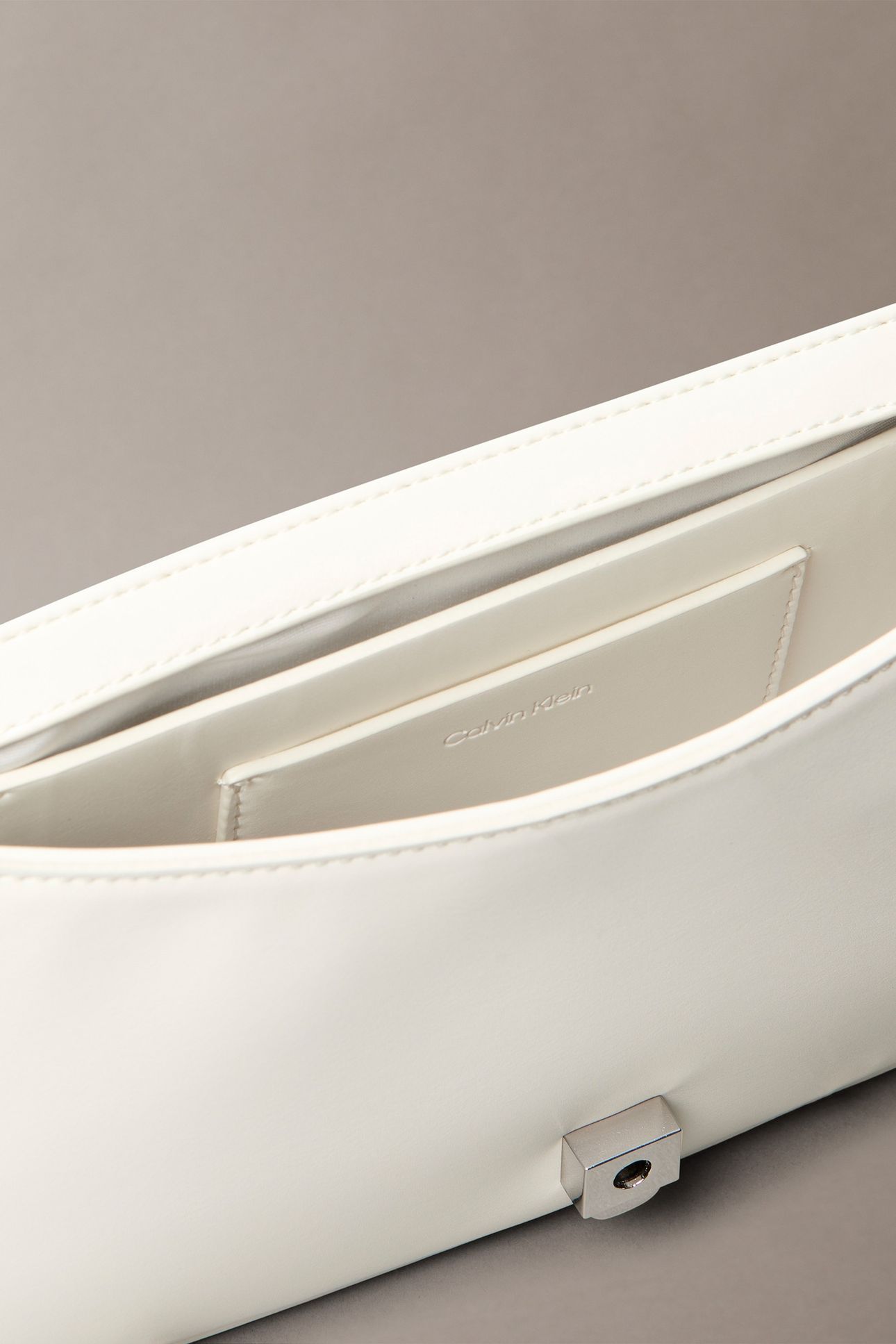 QUILTED TOP HANDLE CROSSOVER LILY WHITE 4