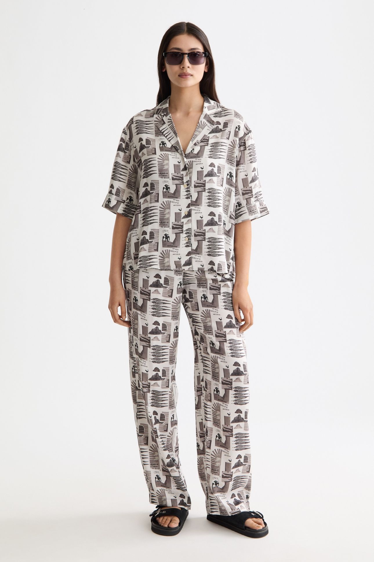 GIA - MID RISE WIDE LEG ELASTICATED TROUSERS ART DEPT COLLAG 1