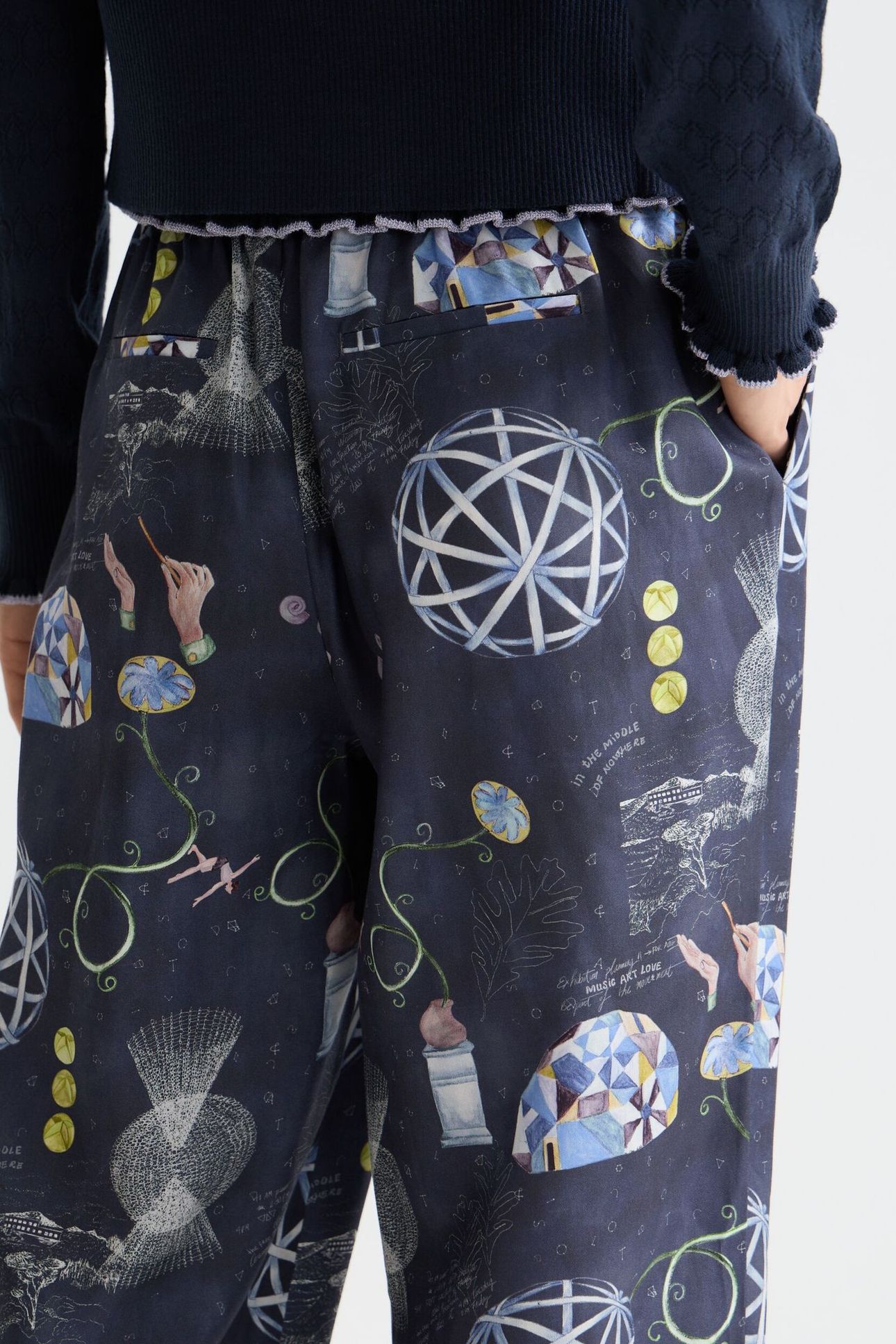 GIA - MID RISE WIDE LEG ELASTICATED TROUSERS IN BLOCK PRINT 6