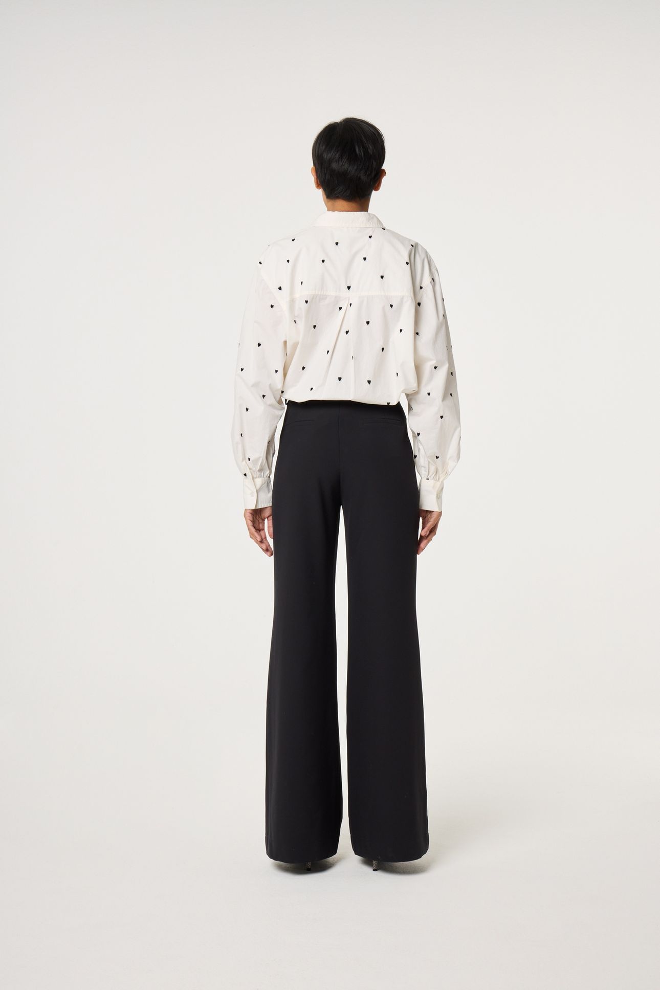 DINA BLOUSE COSY WHITE/BLACK 3