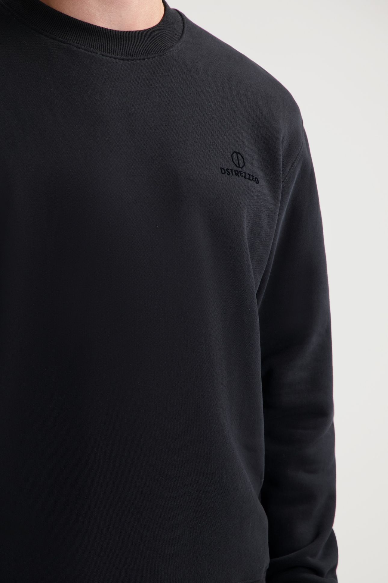 NIKOL CREW BLACK 5