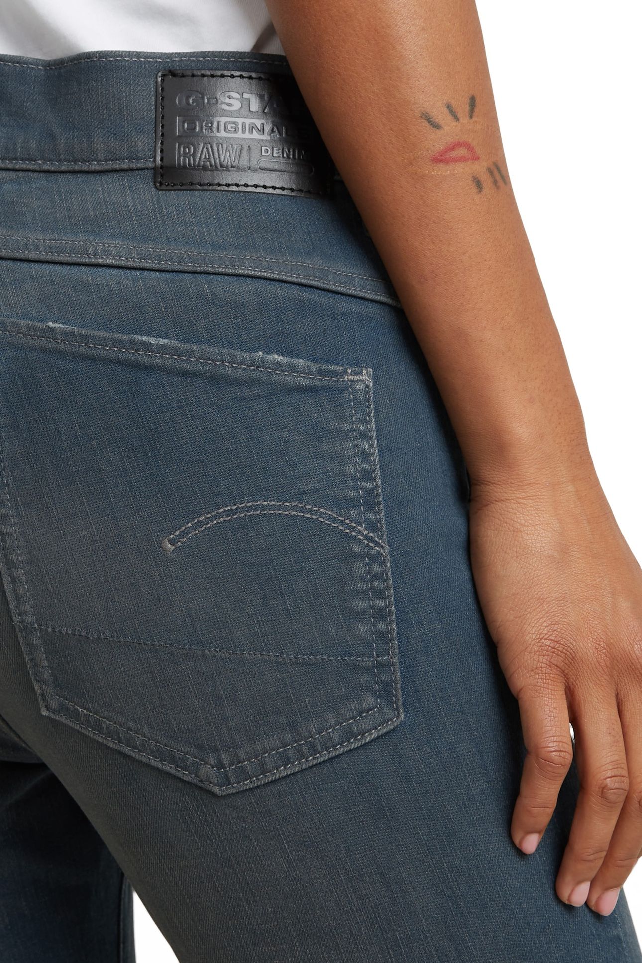 LHANA SKINNY WORN IN SMOKEY NIGHT 5
