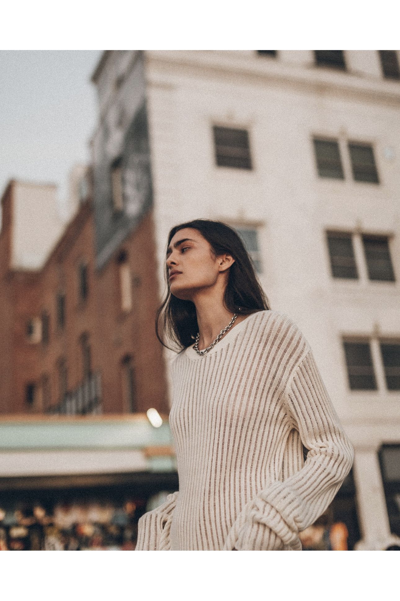 THE WHITE OPEN LONGSLEEVE DRESS 3