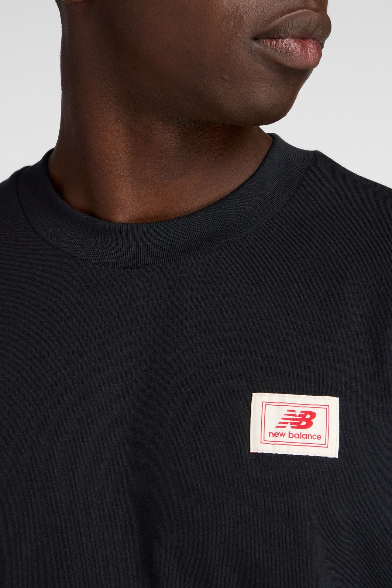 WOVEN LABEL T-SHIRT BLACK 8