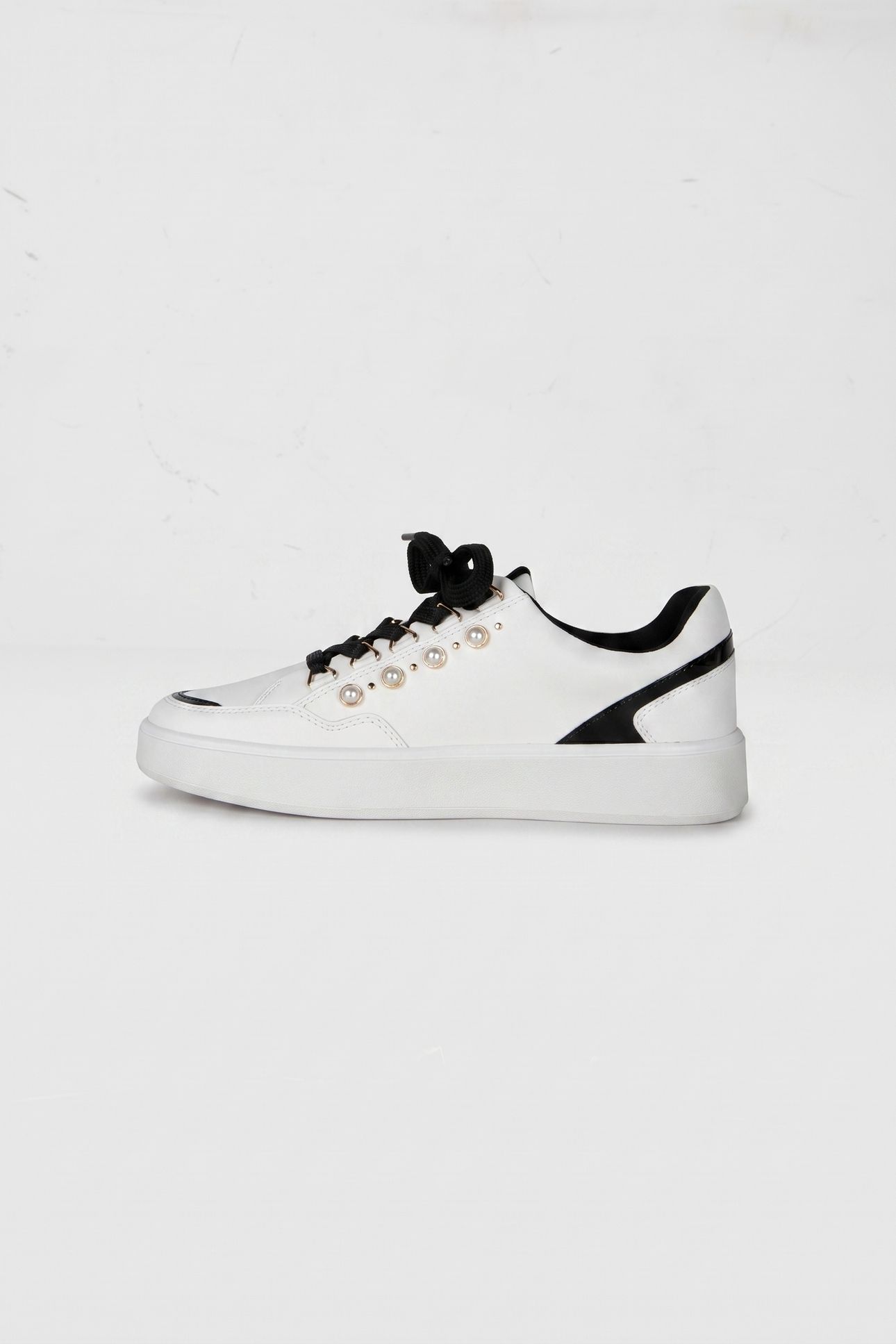 KARL PEARL SNEAKERS WHITE 2