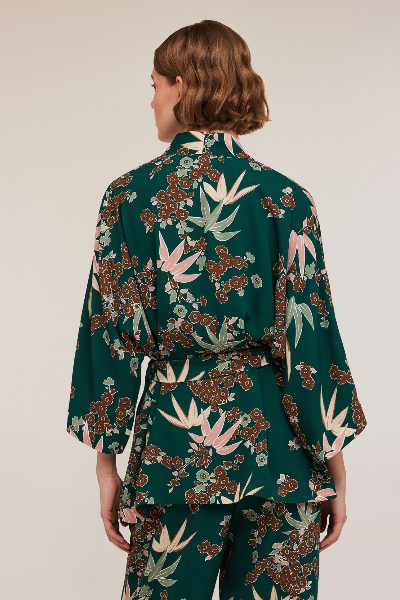 DECÒ PATTERNED KIMONO GREEN 2