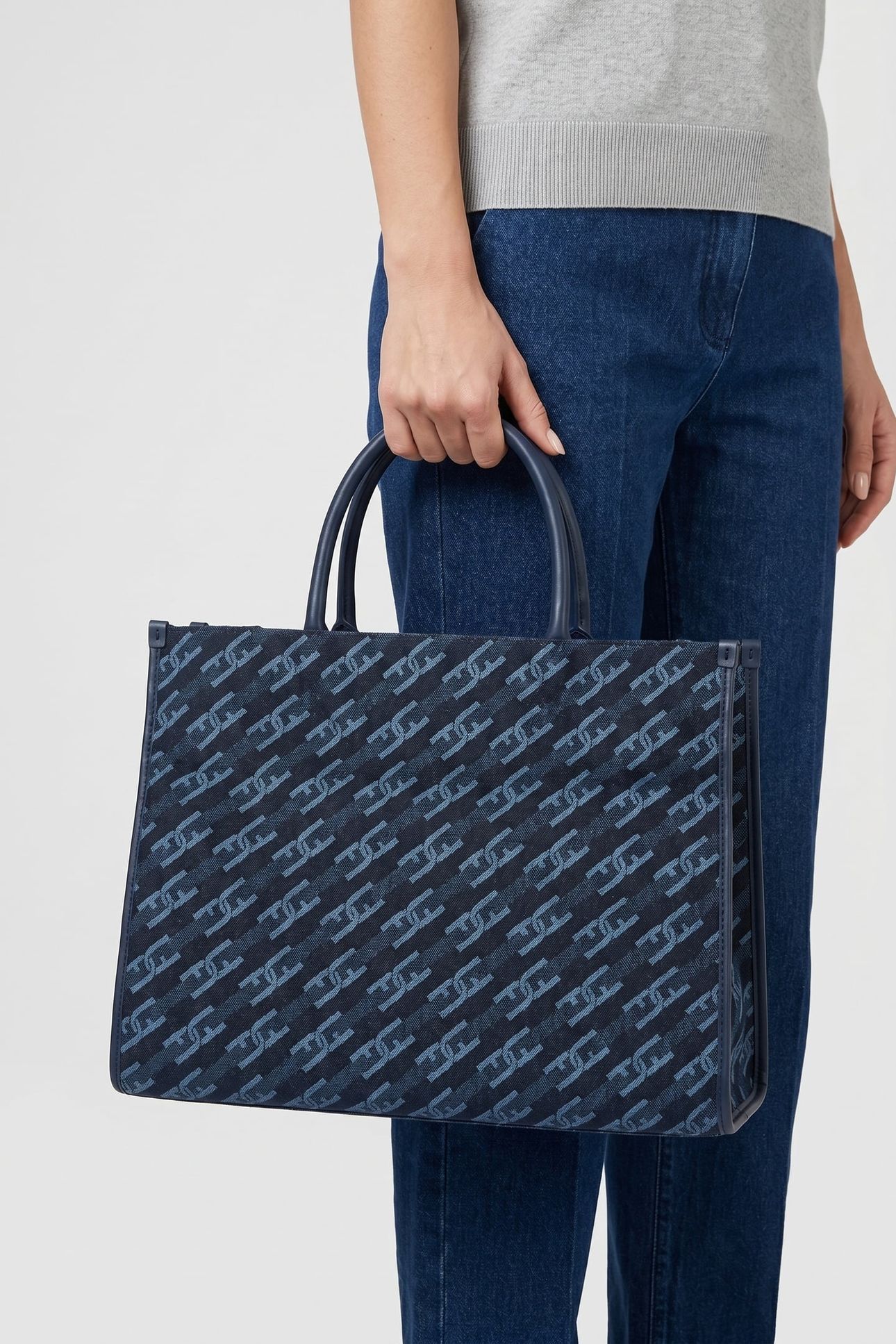MIA WONDERFURLA MEDIUM TOTE TONI DENIM 3