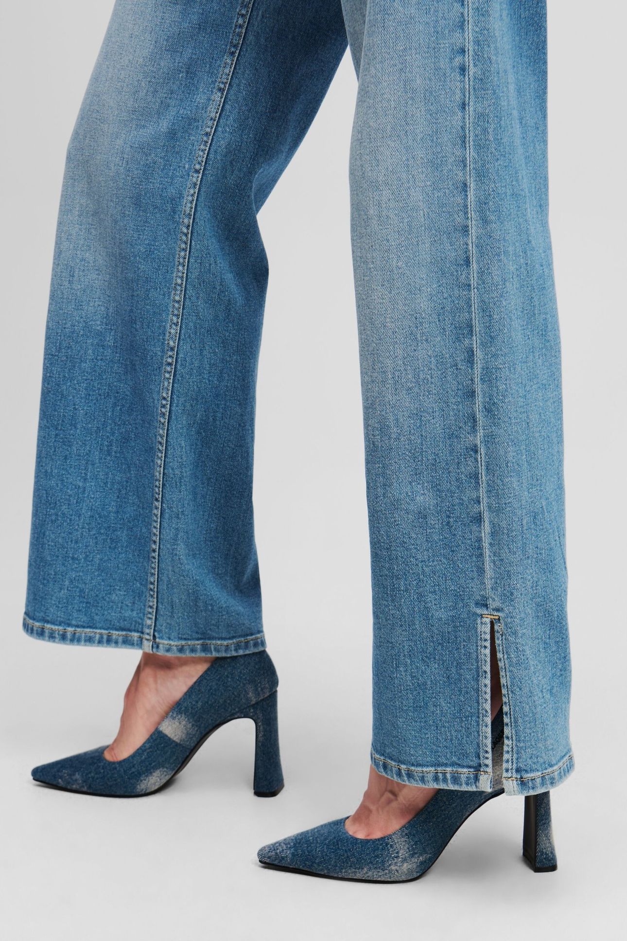 RELAXED DENIM W/ SLIT WASHED MID BLUE 5