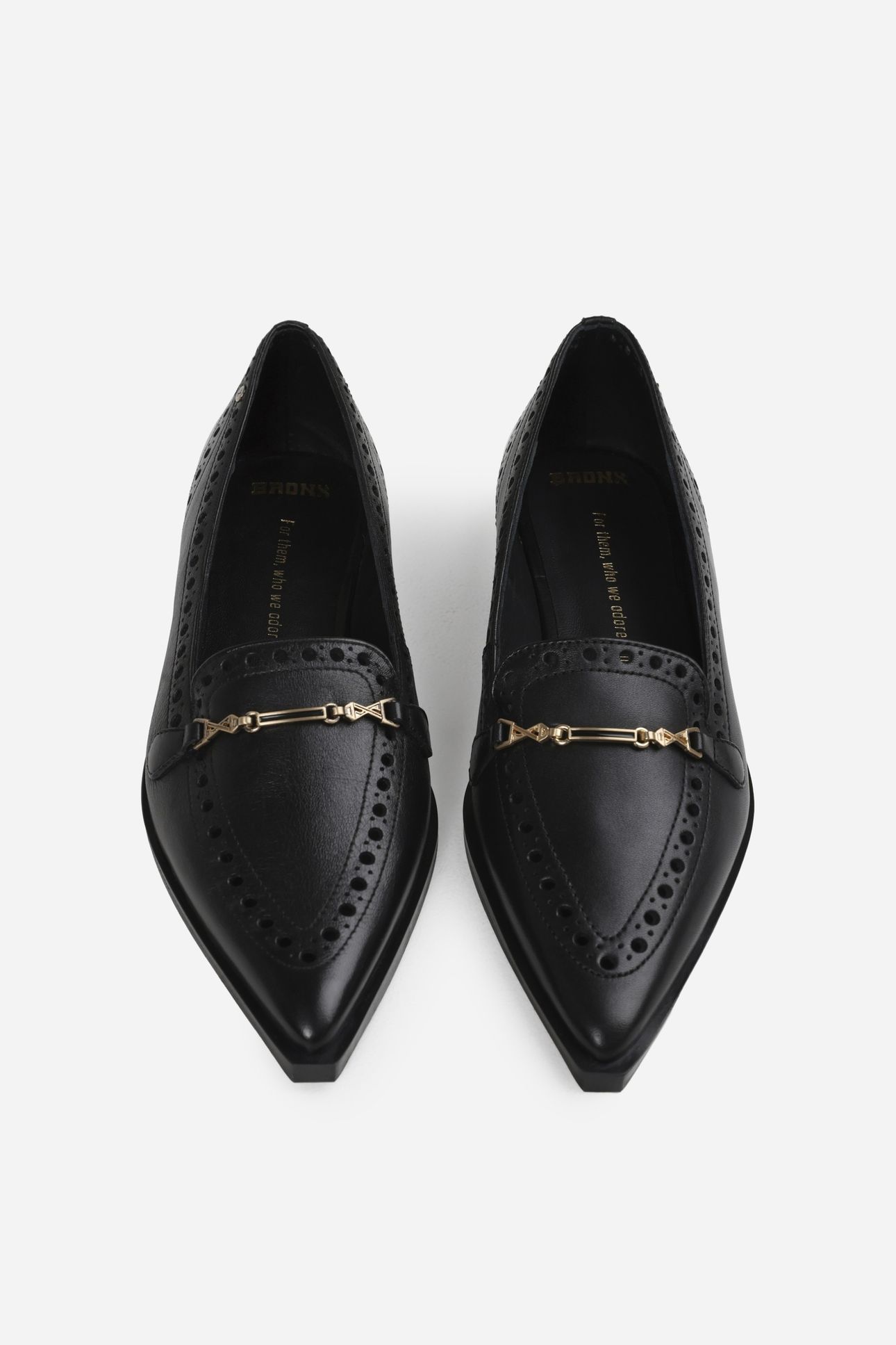 LAUR-YNN LOW SHOE BLACK 6