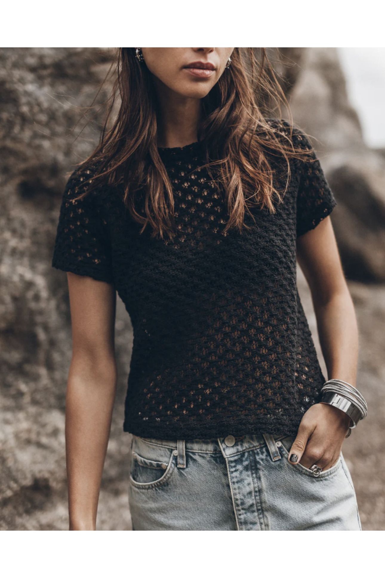 THE BLACK CROCHET T-SHIRT 1