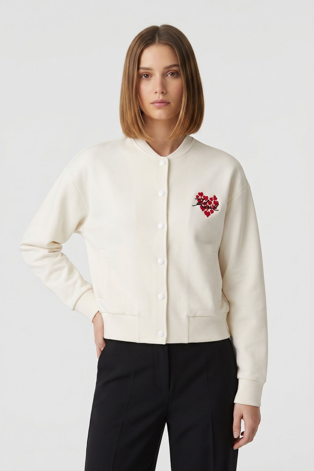 HEARTS SWEAT BOMBER CANNOLI CREAM 1