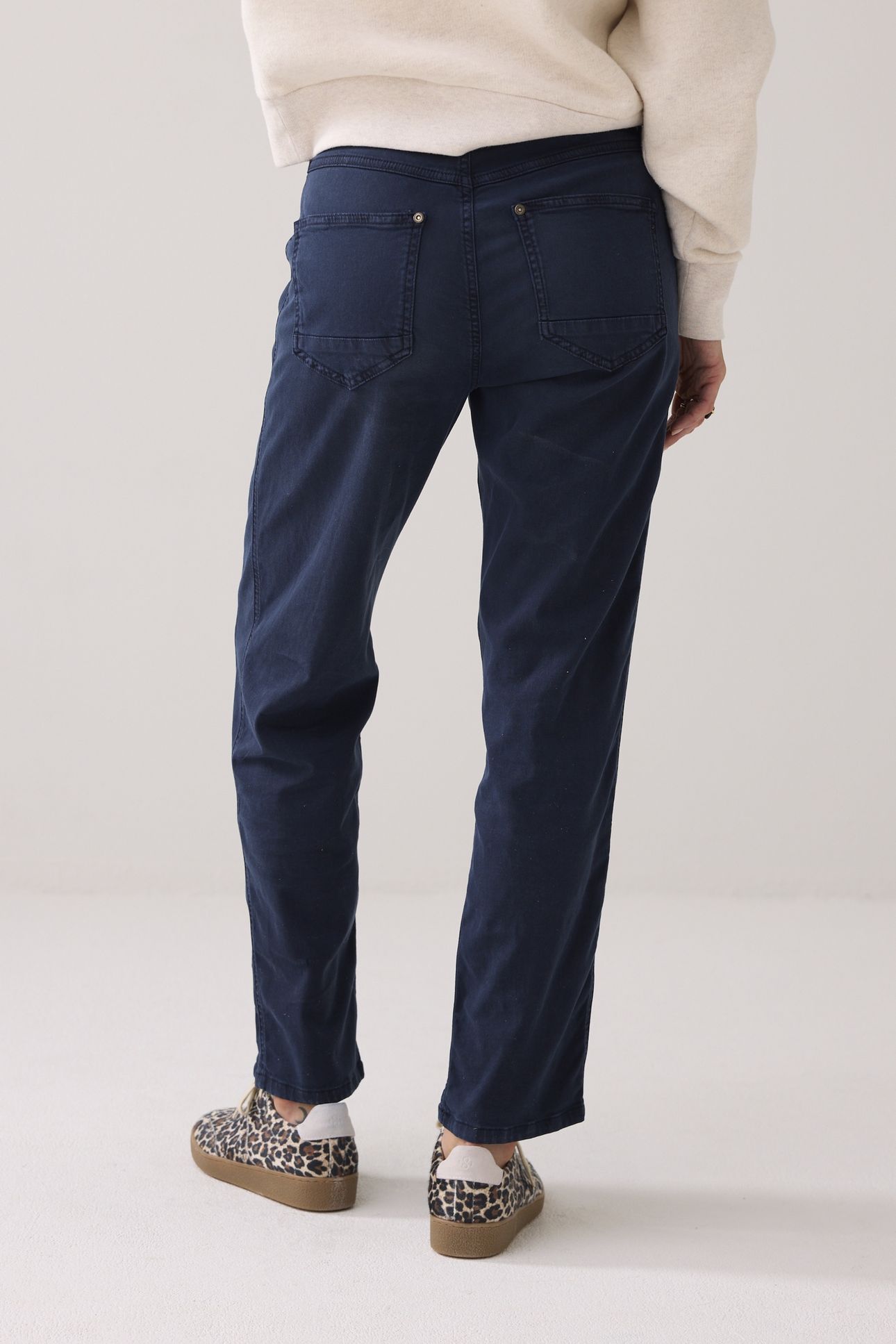 STRAIGHT ULTRA SOFT STRETCH TWILL MIDNIGHT BLUE 2