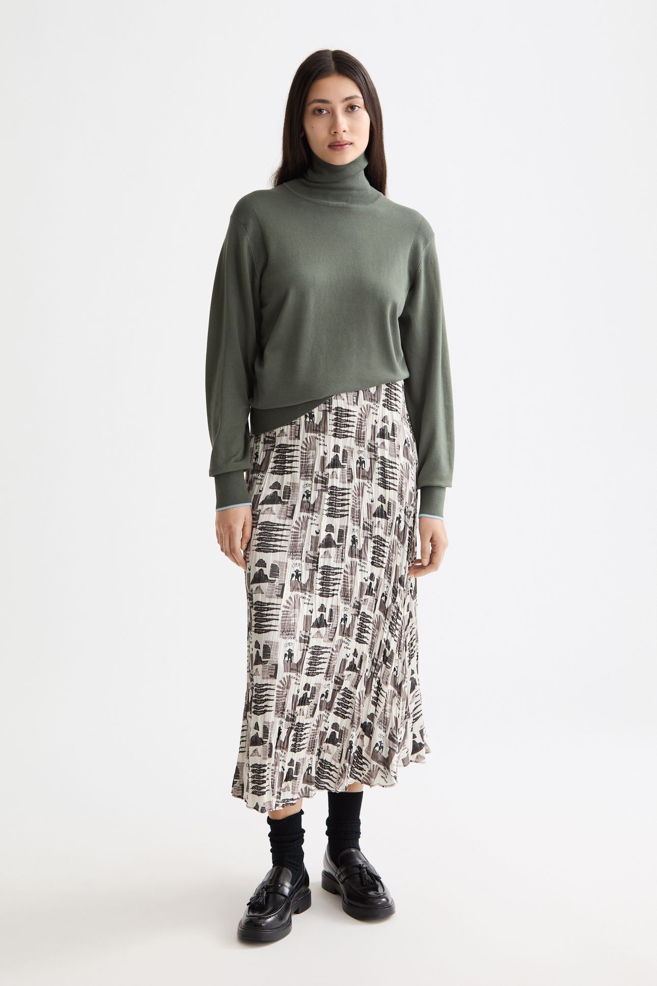 RELAXED FIT ROLL NECK PULLOVER THYME 2