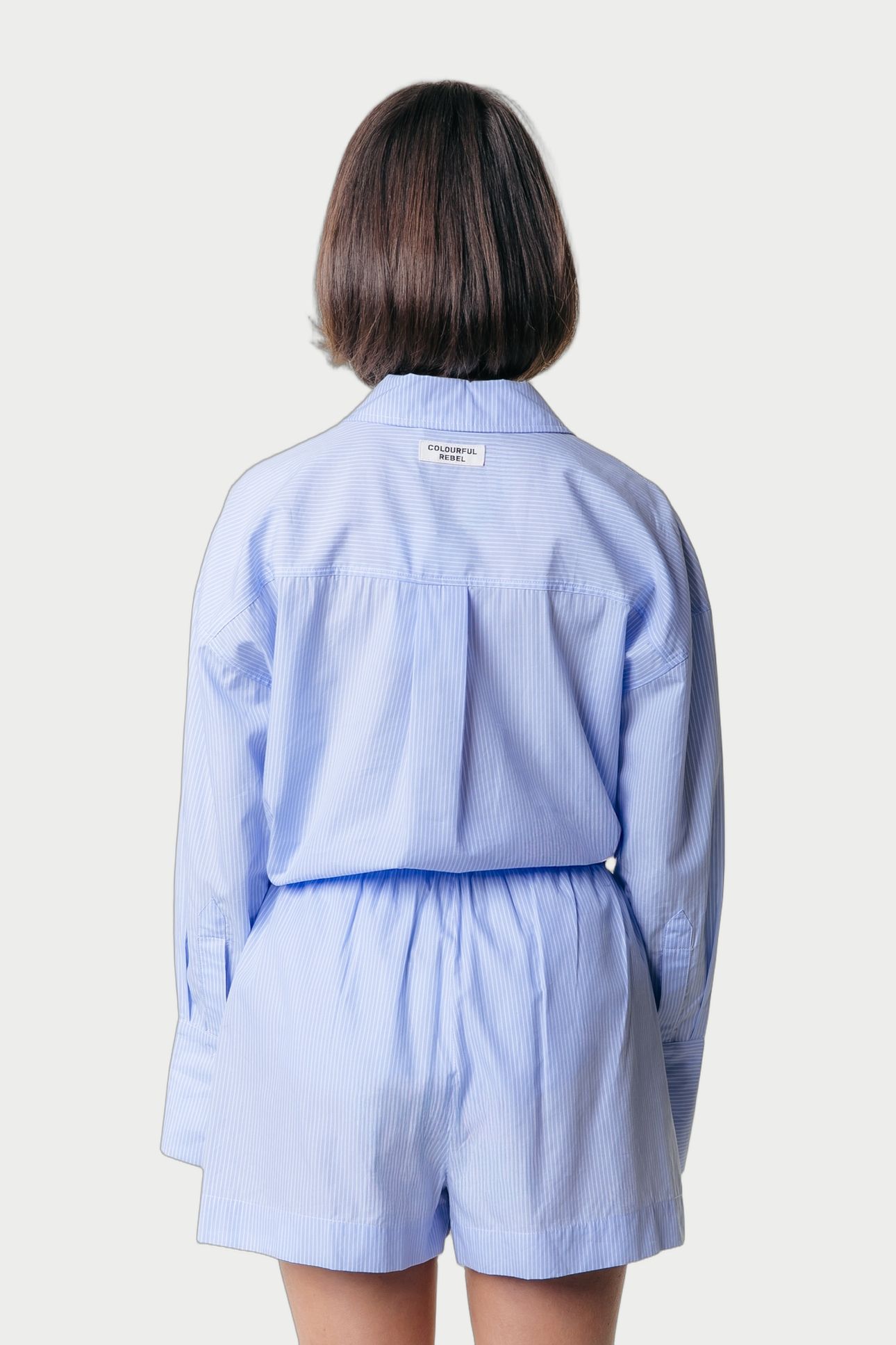 LYN STRIPED SHORT LIGHT BABY BLUE 2