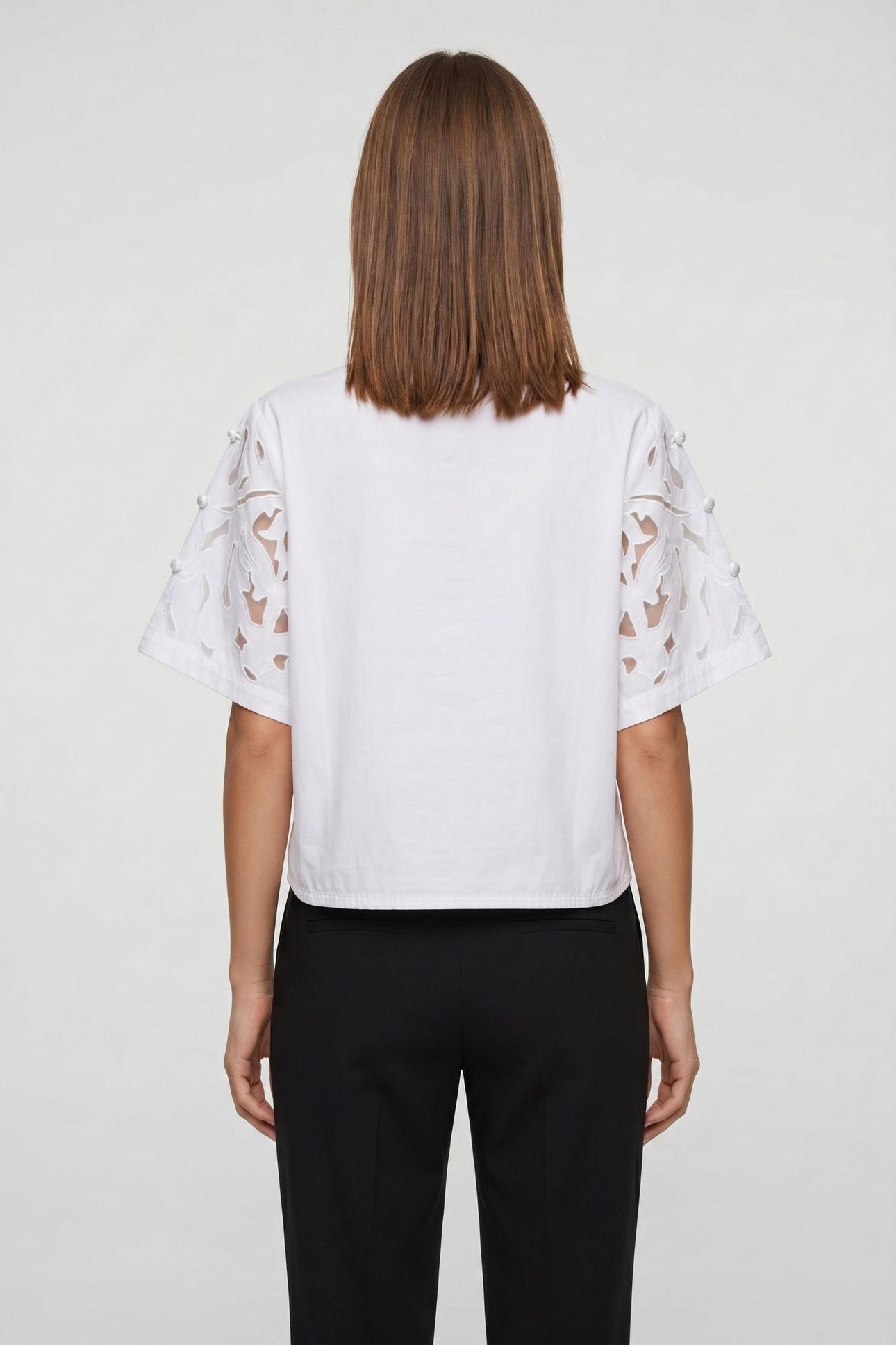 TOP LOTUS VERY WHITE 2