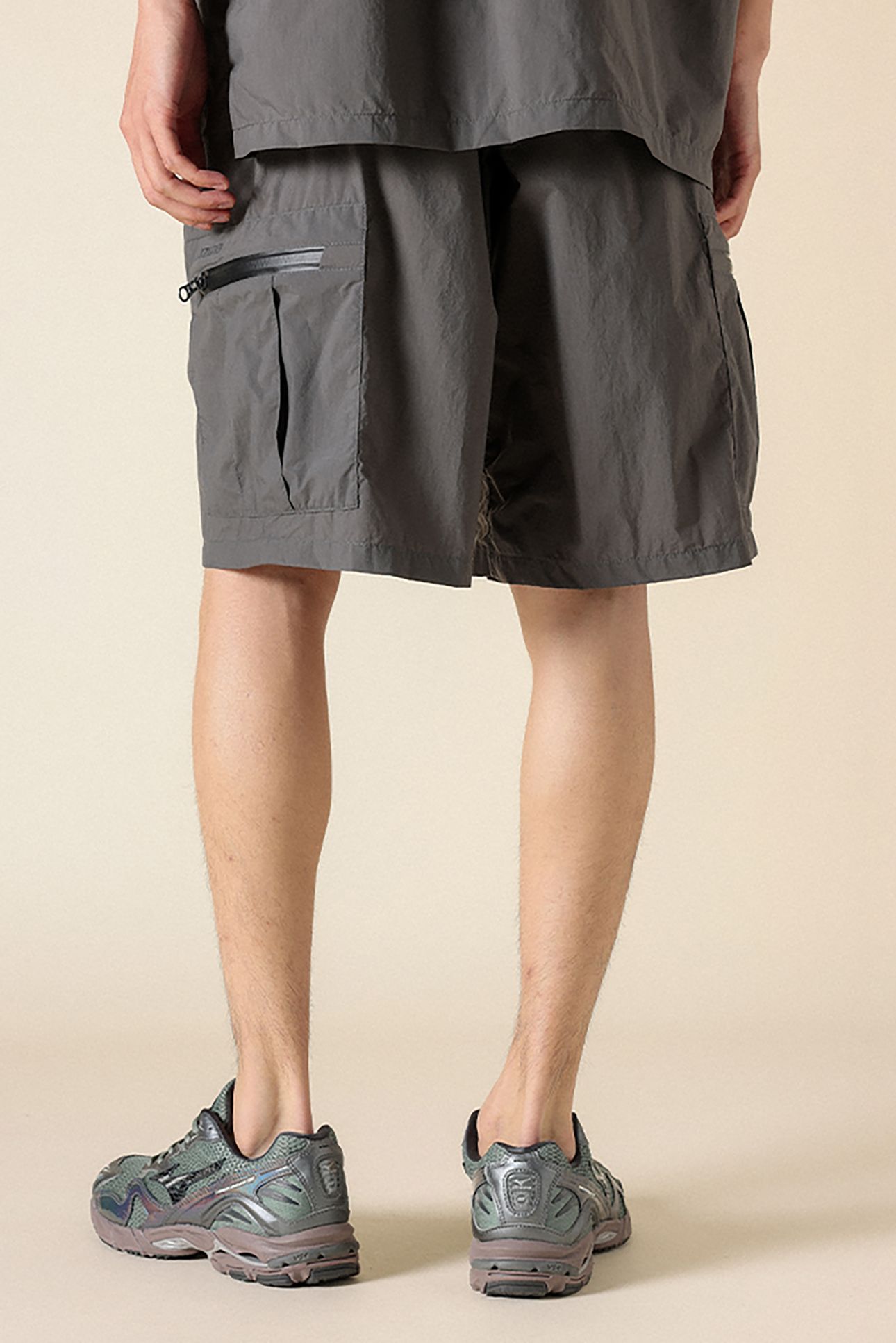 UNISEX SL WR CARGO SHORTS ASH BLACK 2