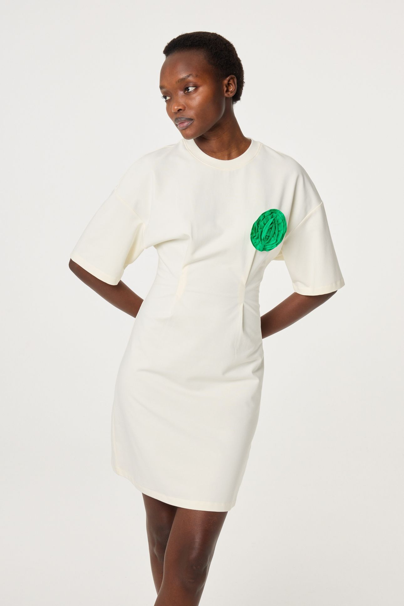 ASTAN DRESS COSY WHITE 1