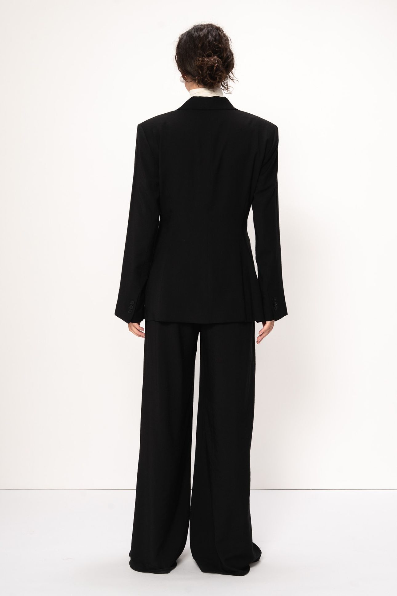 NOE BLAZER BLACK 5