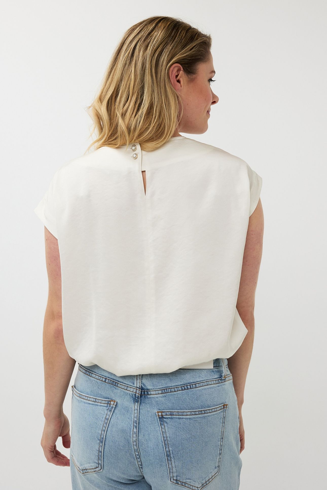 BLOUSE R-NECK SATIN LOOK OFF WHITE 4