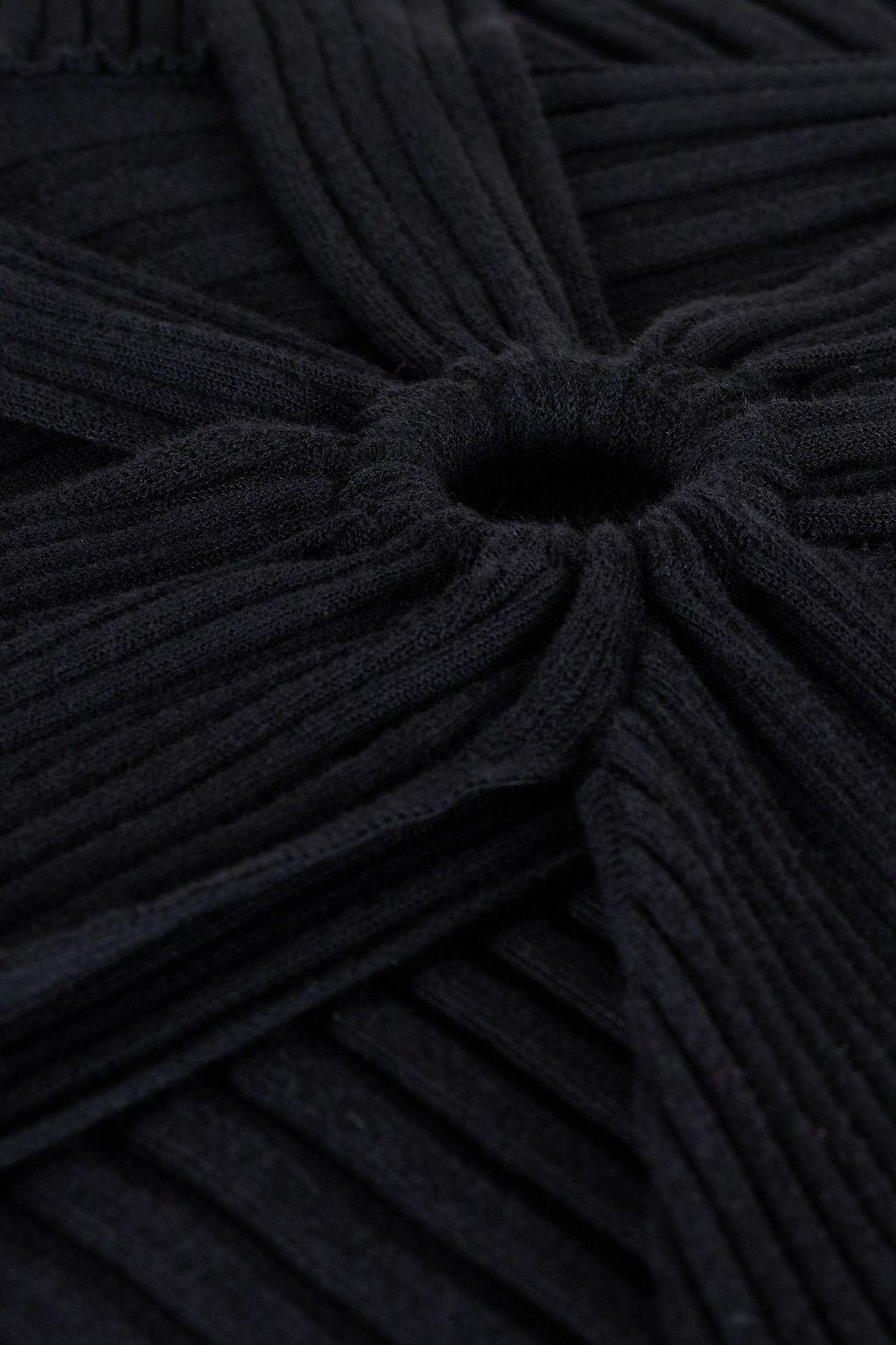 ROBE PATRAS NOIR 3