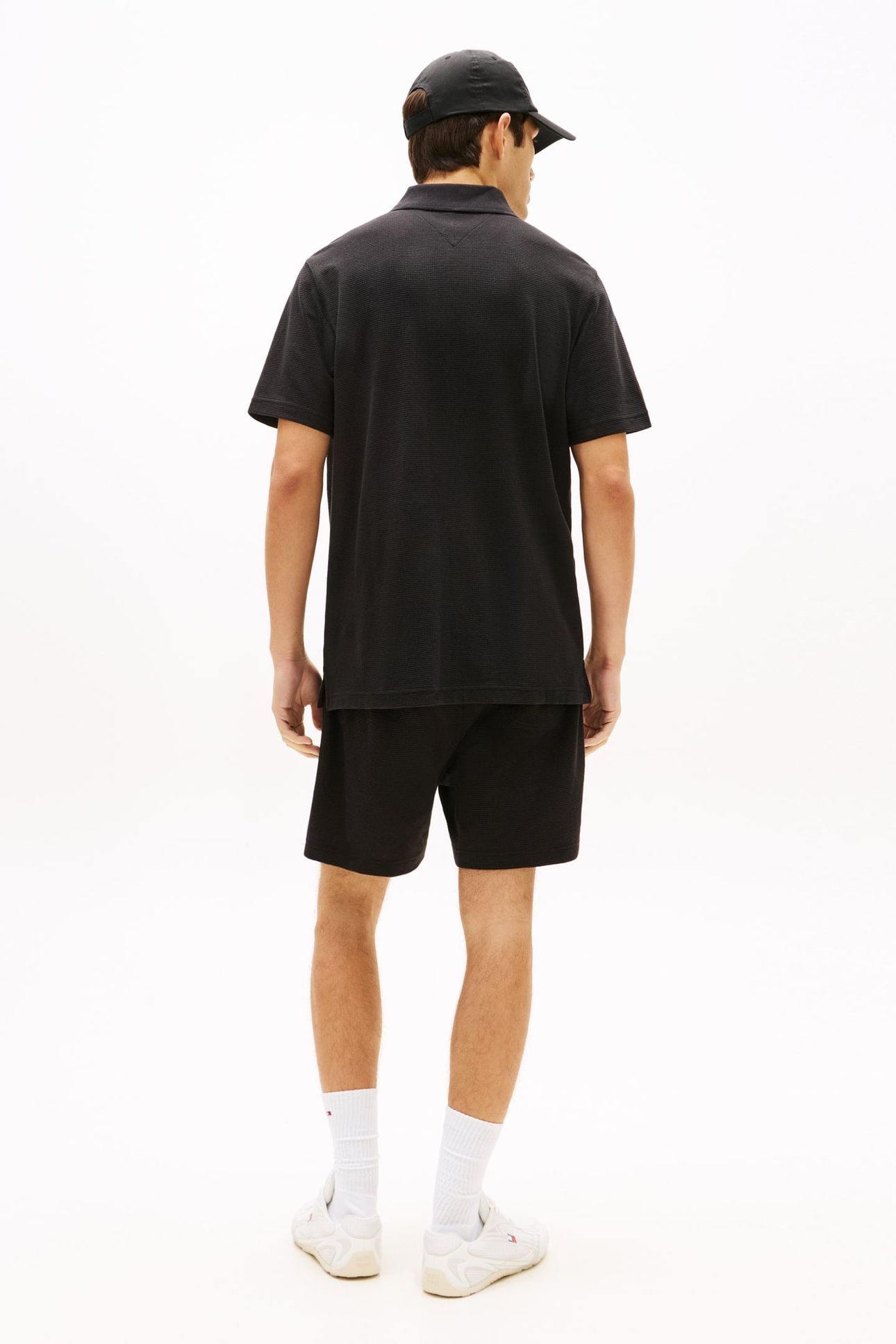 TJM REGULAR WAFFLE POLO BLACK 2