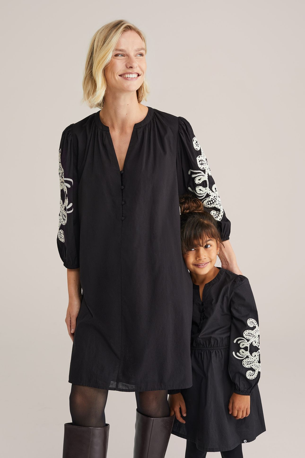 DRESS SHORT BLACK 6