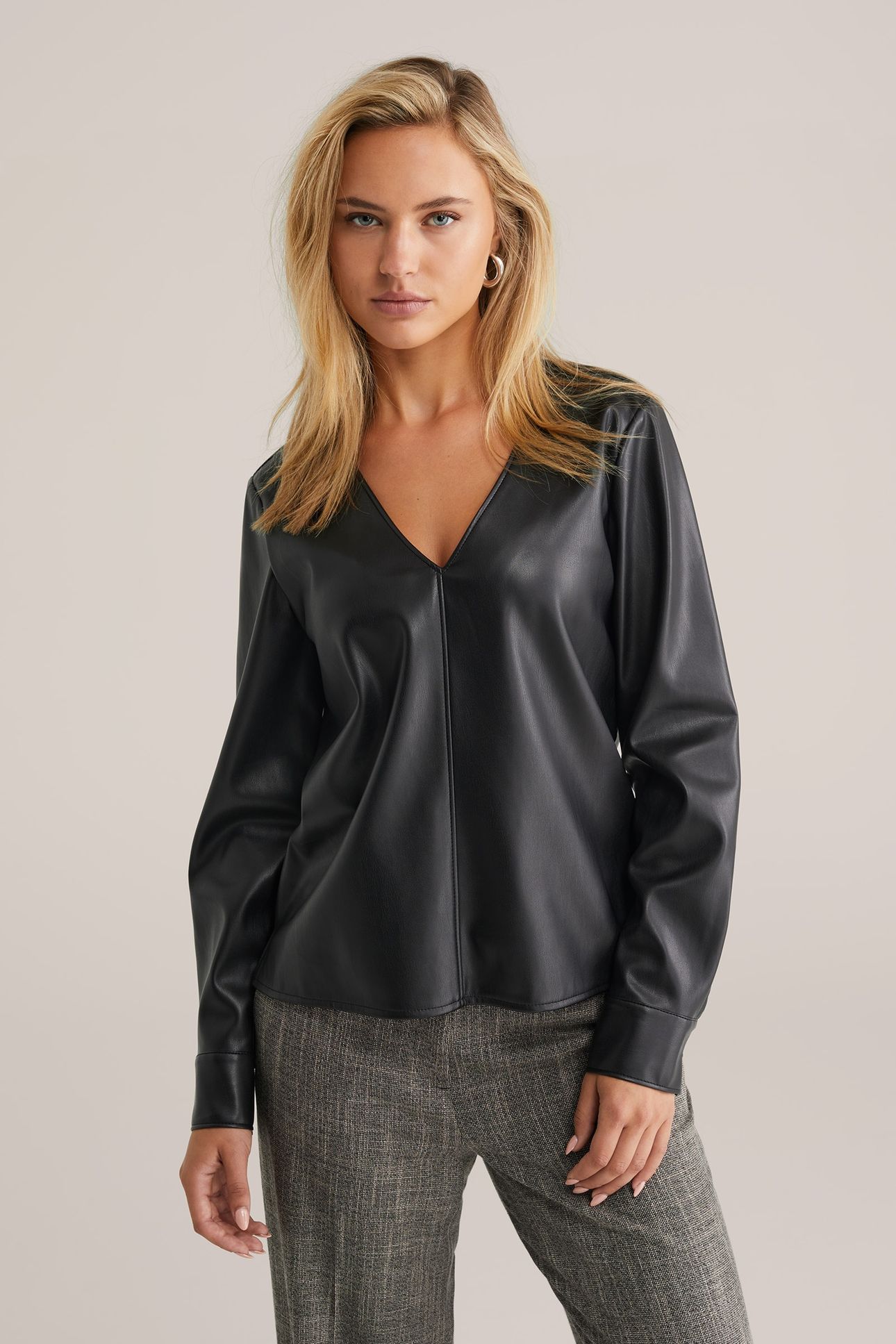 BLOUSE BLACK 1