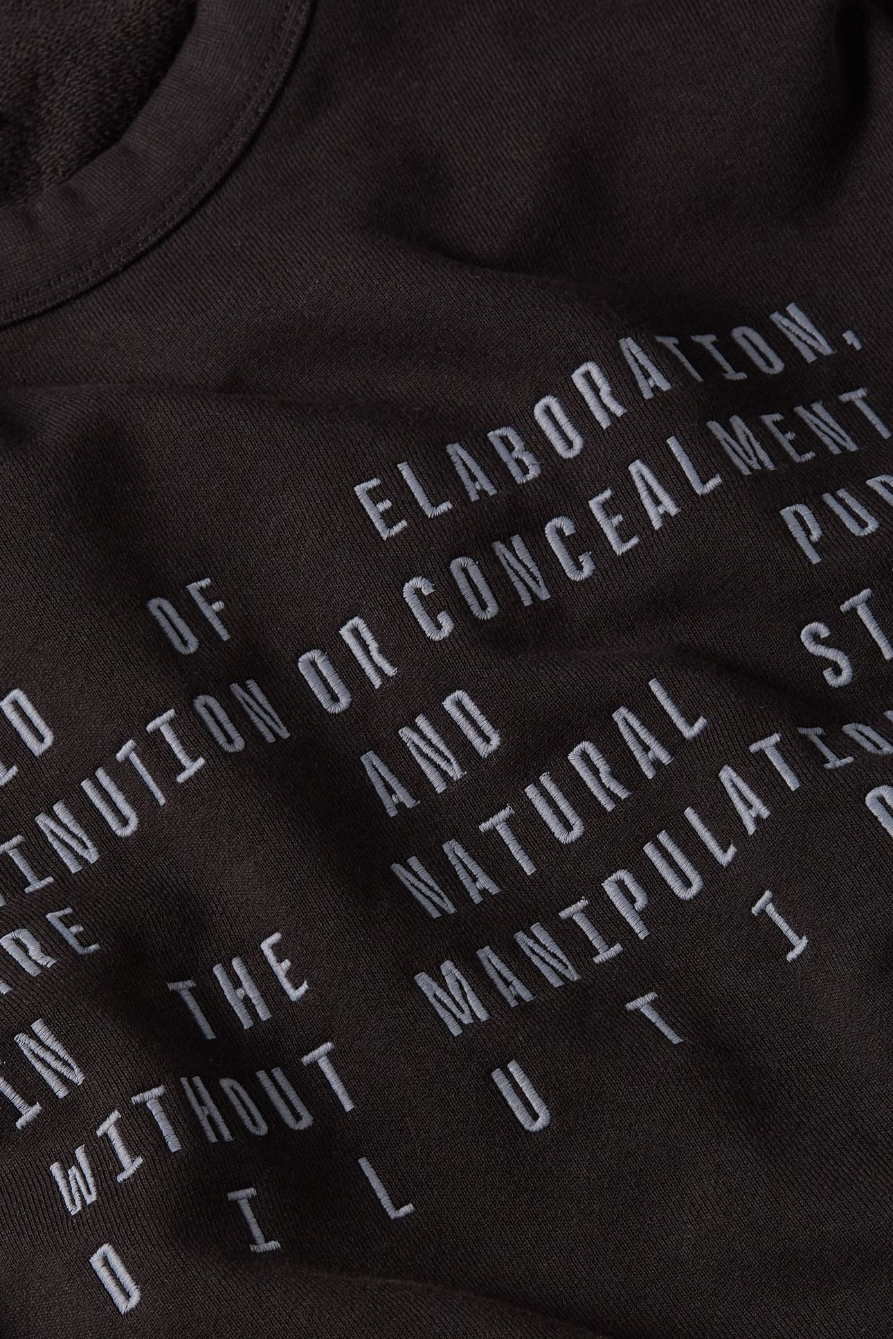 TEXT GRAPHIC SWEATER BLACK 6