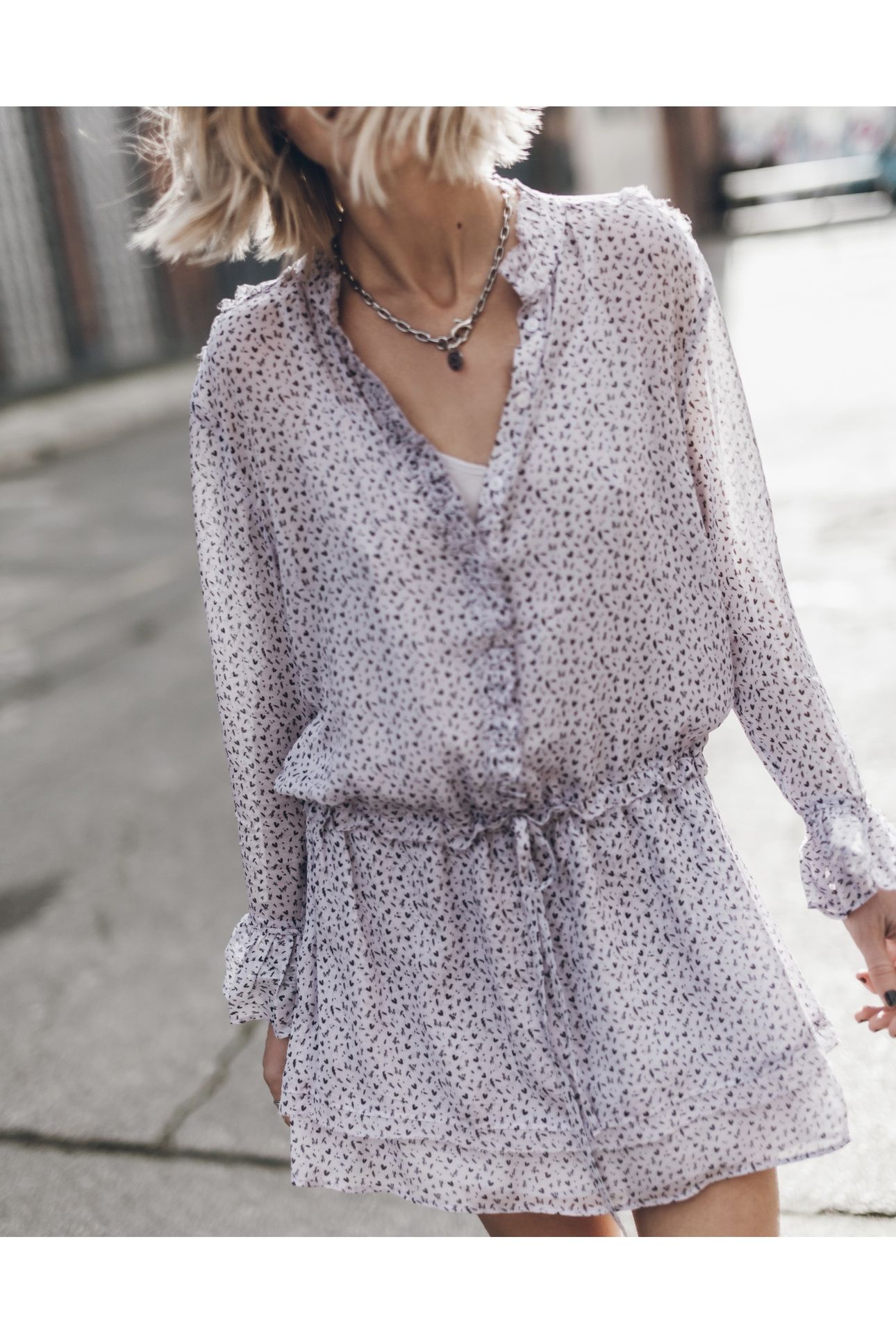 THE PURPLE FLOWY DRESS 2