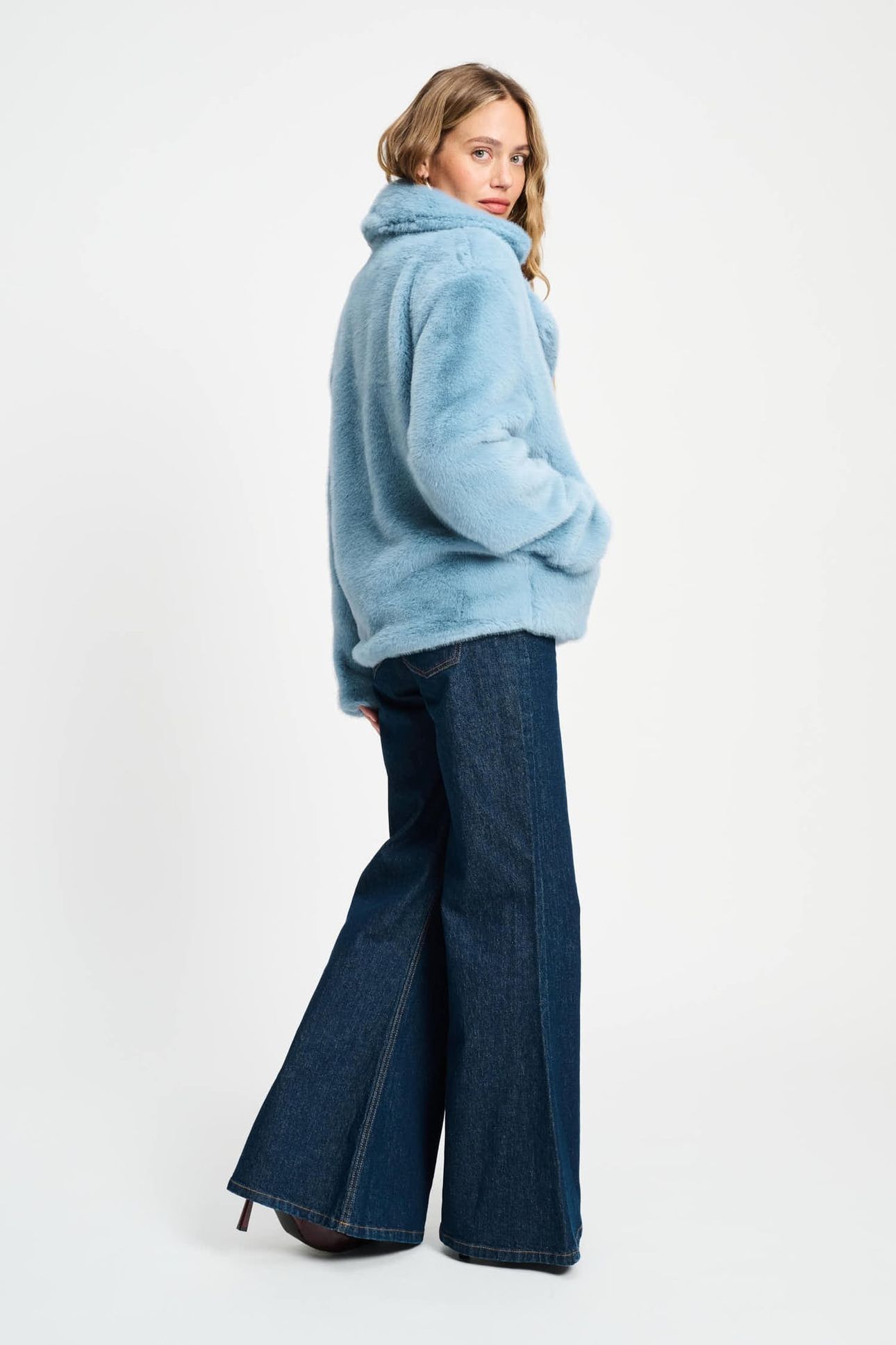 COAT - FUR MISTY BLUE 5
