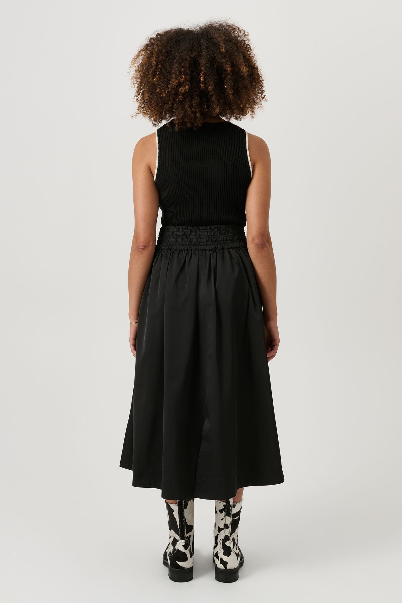 MEIR SKIRT BLACK 2