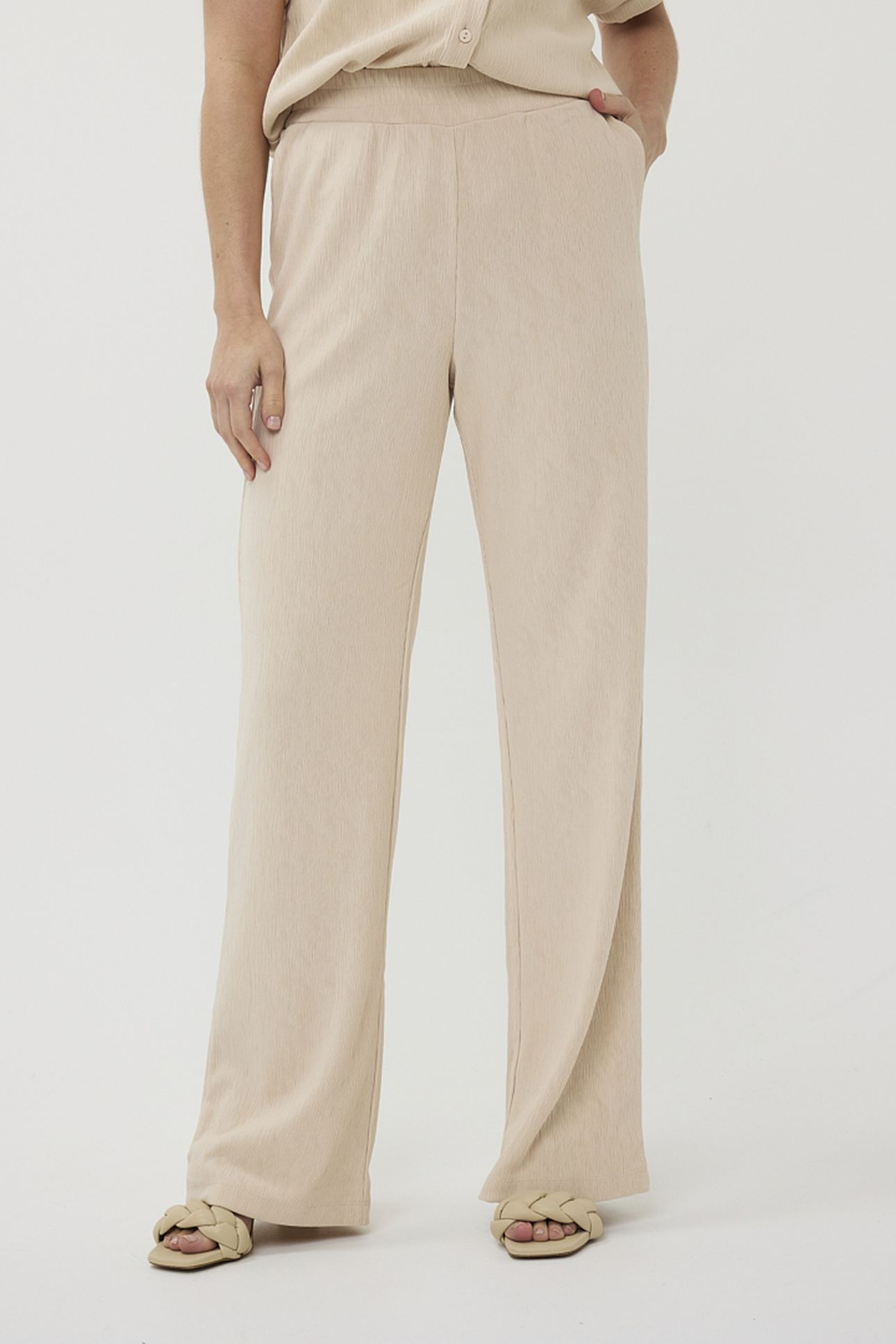 TROUSERS FANCY CRINKLE LIGHT SAND 1