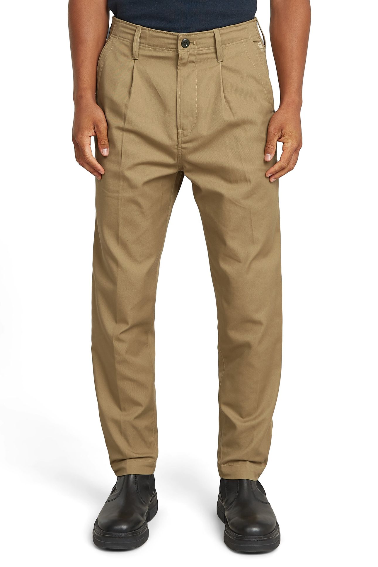 PLEATED CHINO RELAXED TAPERED TOGGEE 2