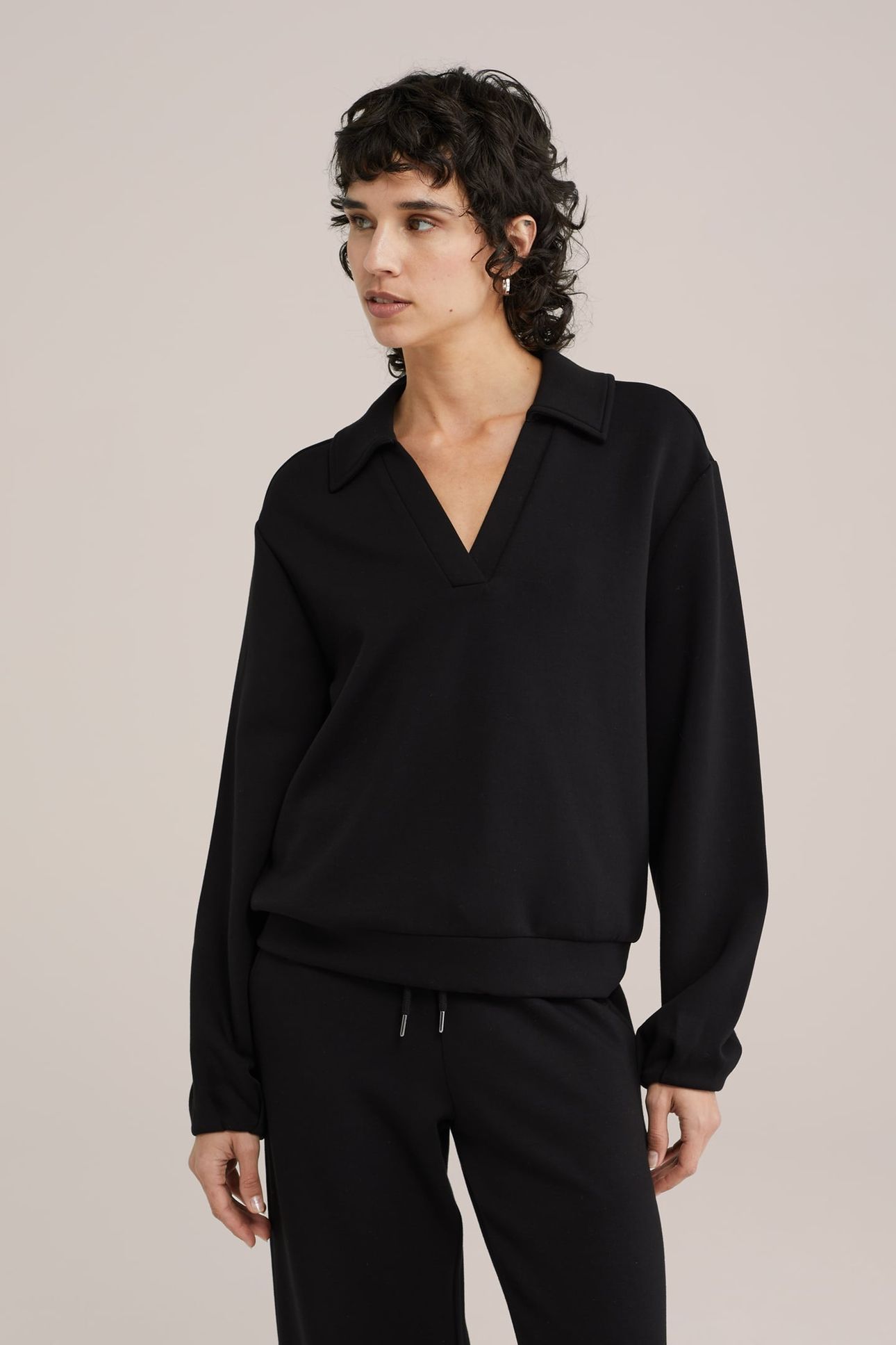 SWEATER BLACK 1