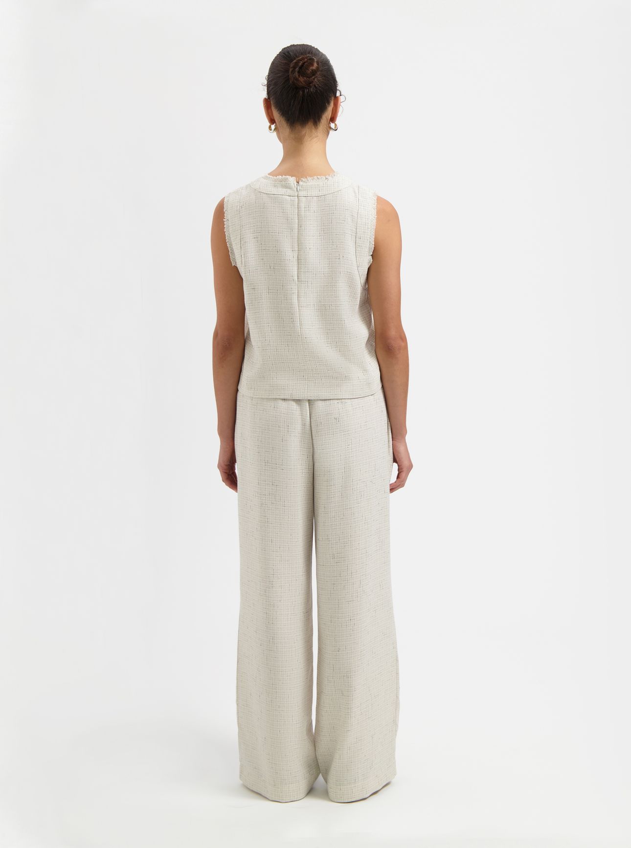 NOUS SOMMES LABELS – PATTIE TWEED TOP WHITE 3