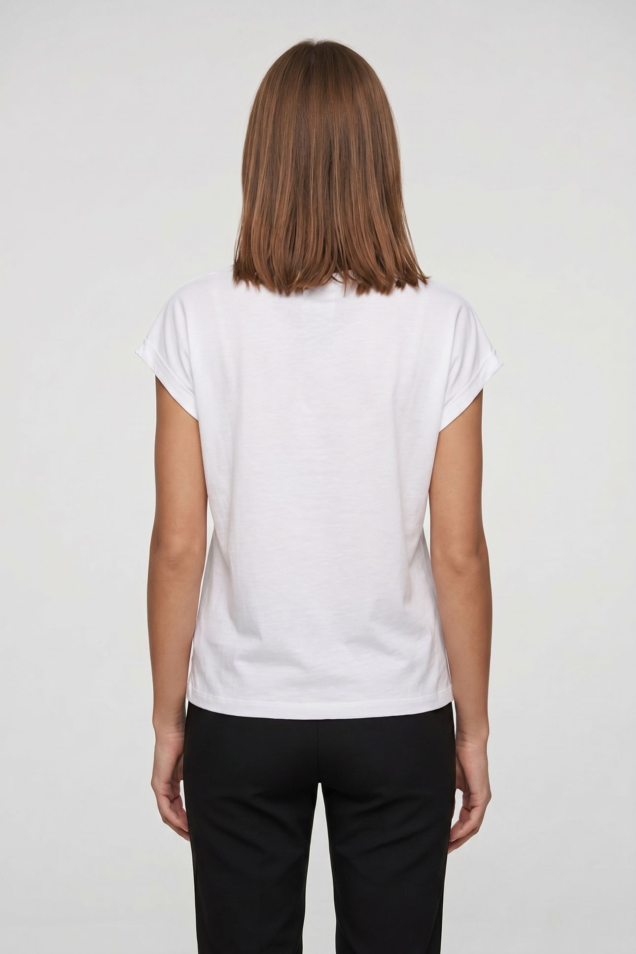 SLUB V-NECK T-SHIRT WHITE TRADITIONAL 2