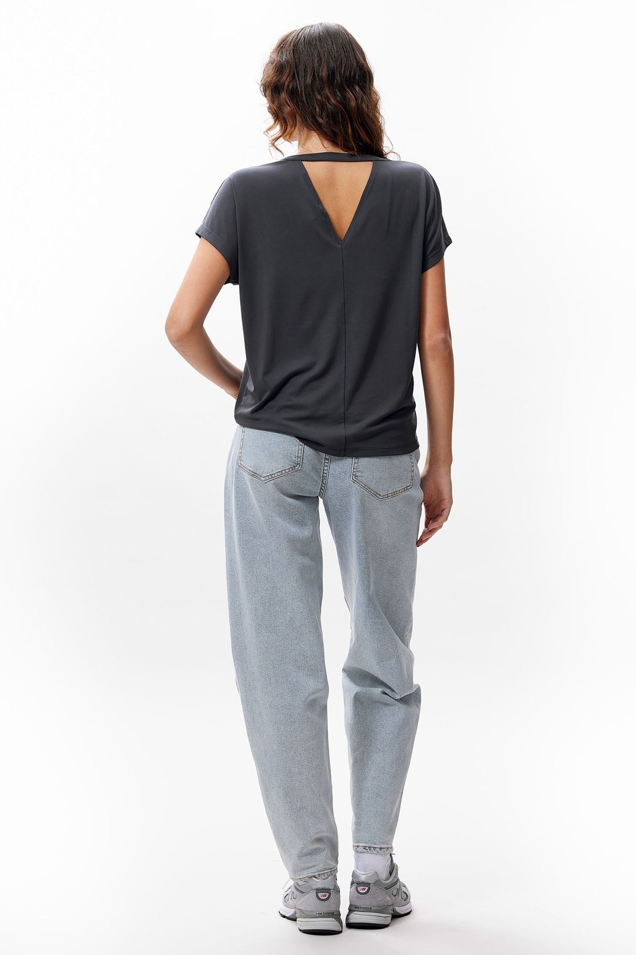 TSHIRT WITH OPEN BACK DETAIL DARK GREY 2