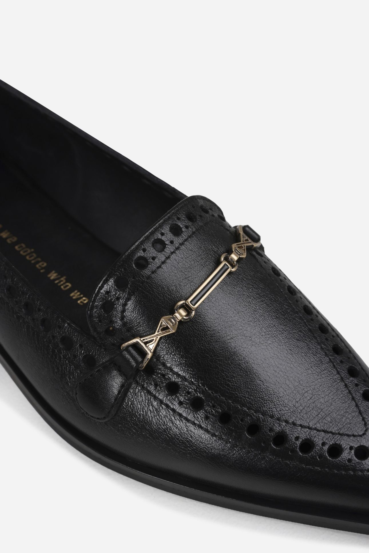 LAUR-YNN LOW SHOE BLACK 5