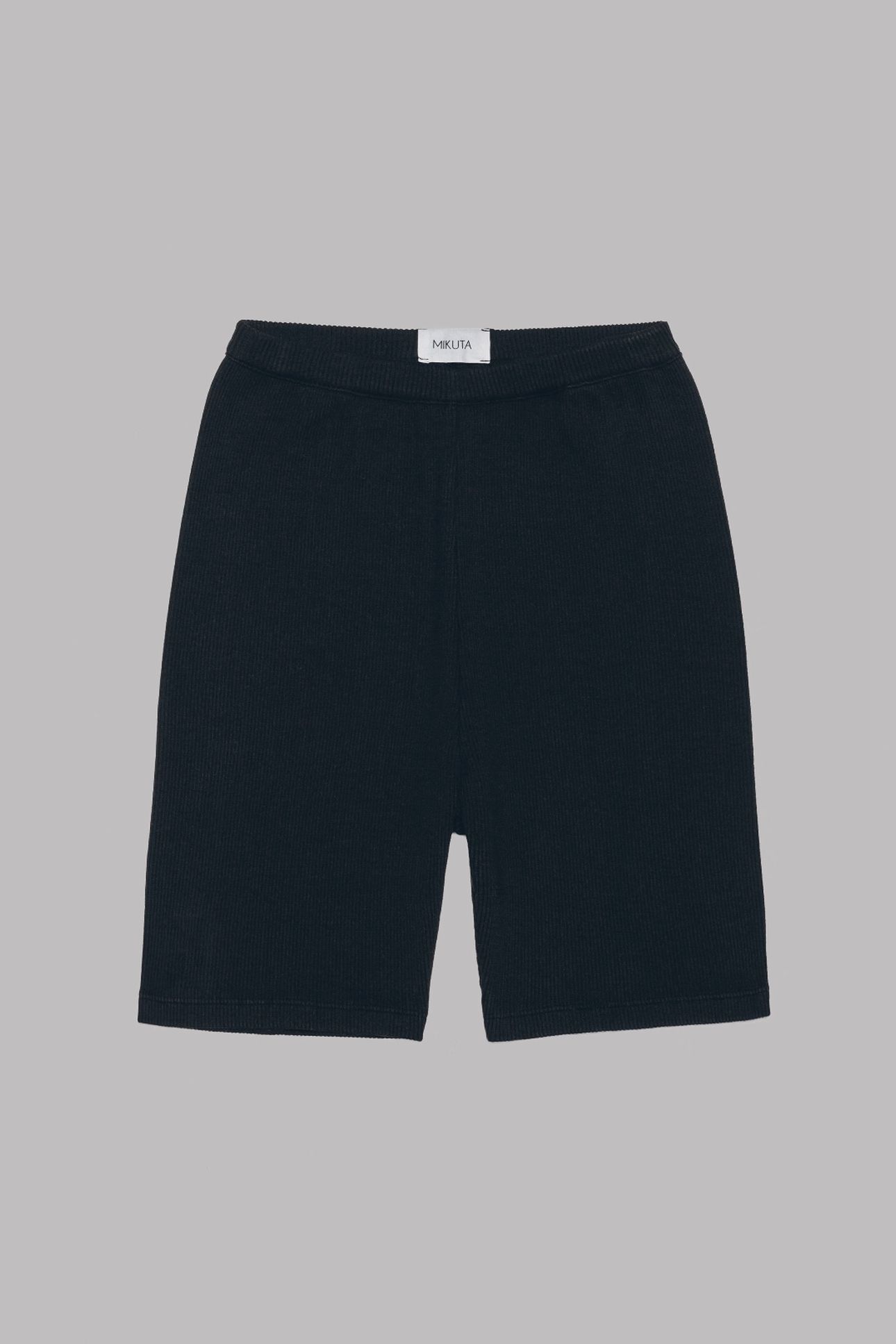 THE BLACK RIBBED BIKER SHORTS 3