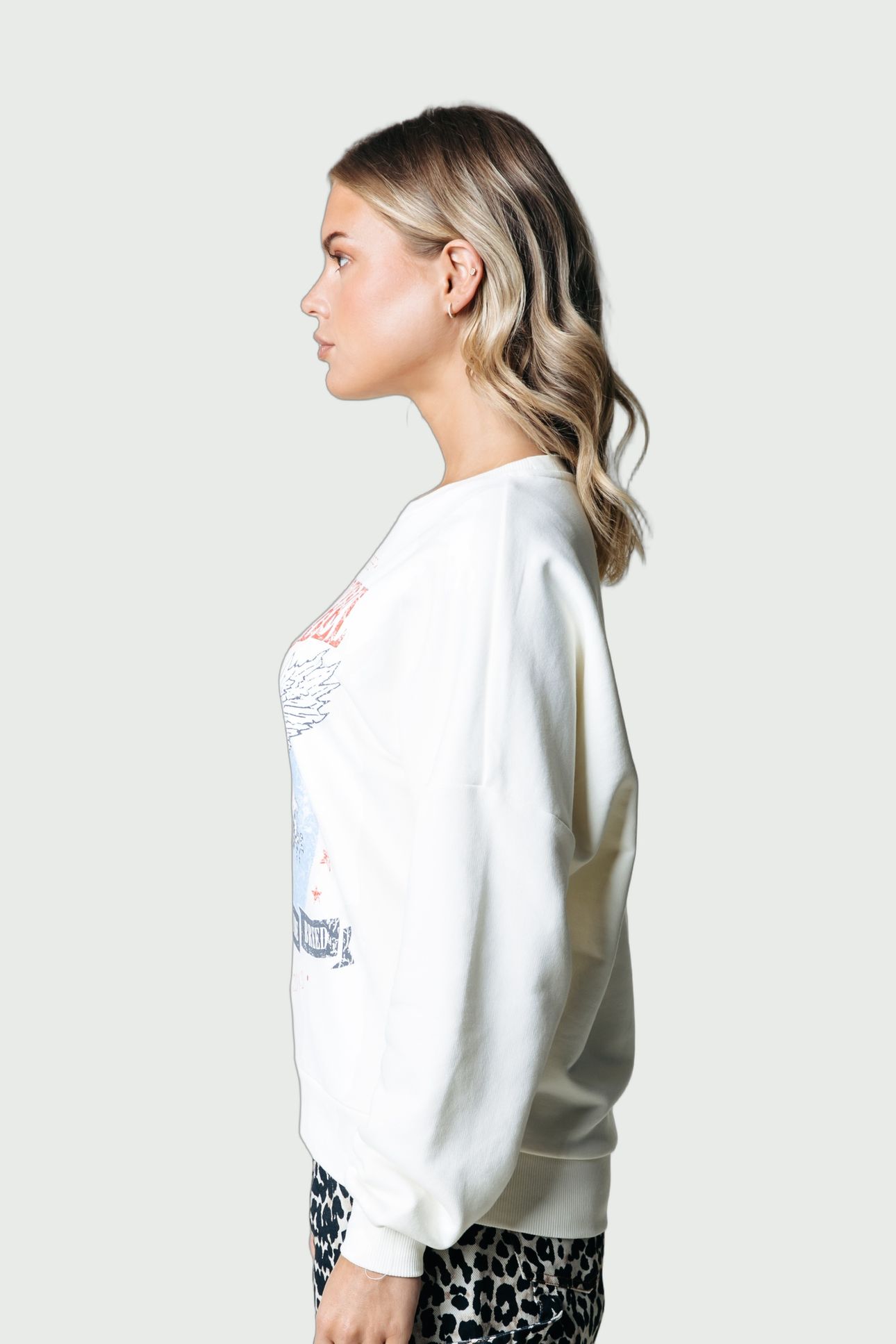 EAGLE DROPPED SHOULDER SWEAT OFF WHITE 3