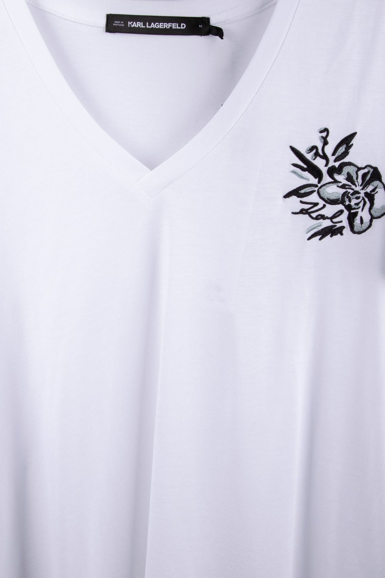 ORCHID V-NECK T-SHIRT WHITE 4