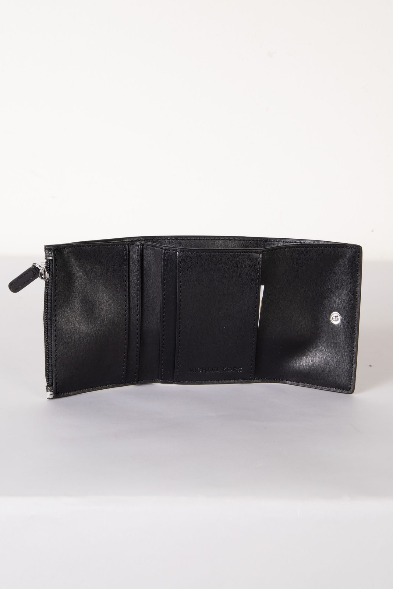 EXTRA-SMALL TRIFOLD BLACK 2