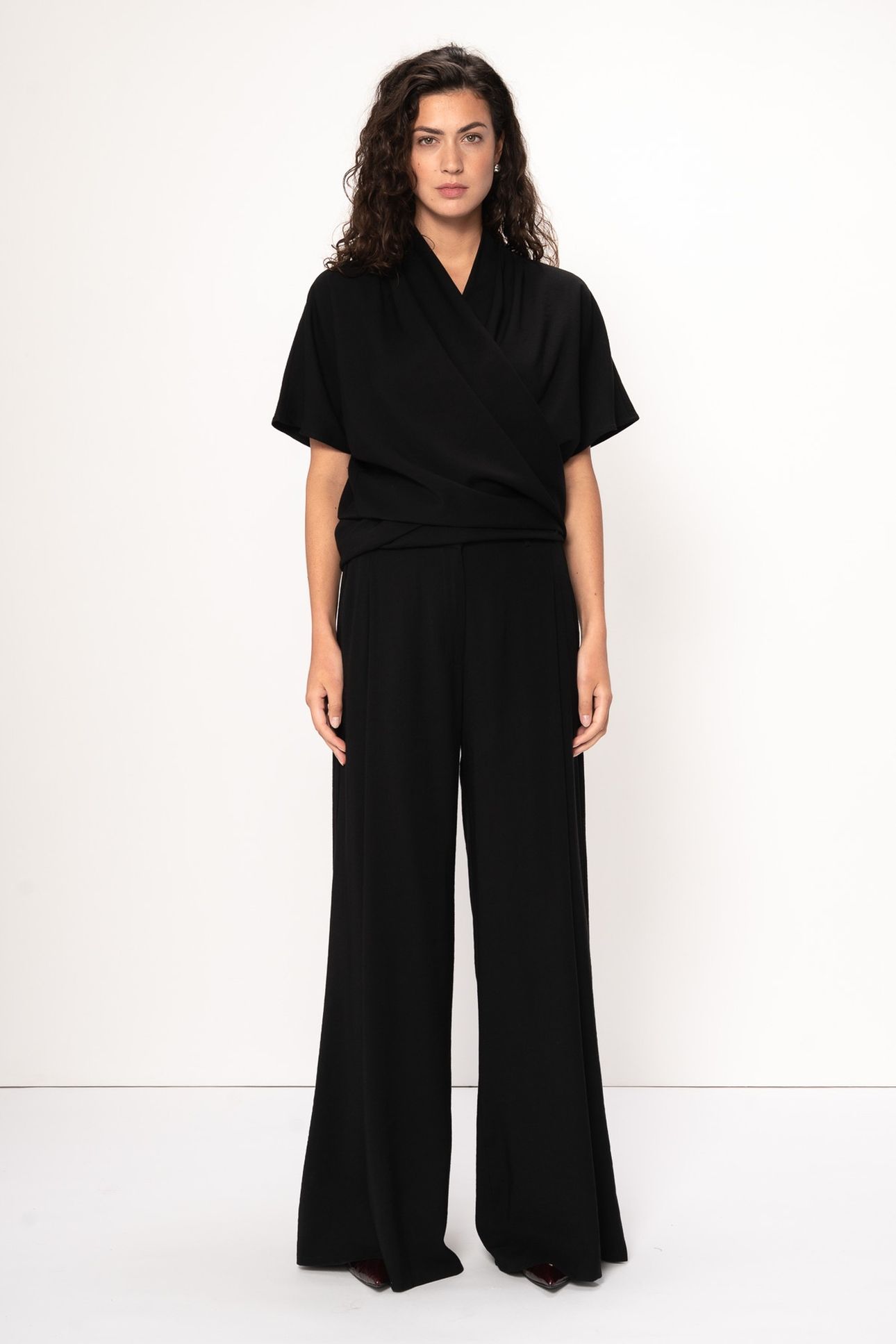 NOVAE TOP BLACK 3