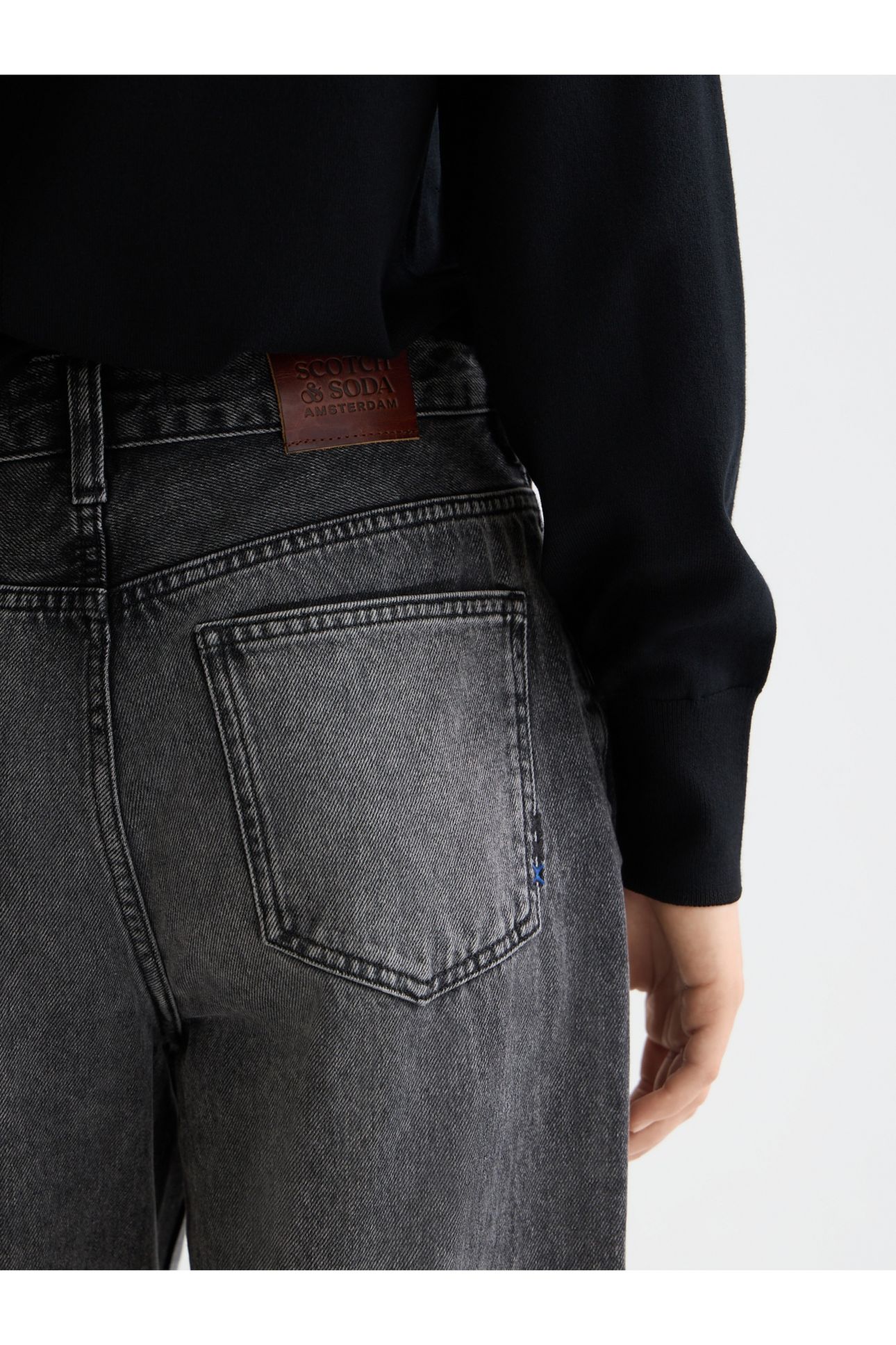 RIPPLE STRAIGHT JEANS — ABSOLUTE BLACK 6